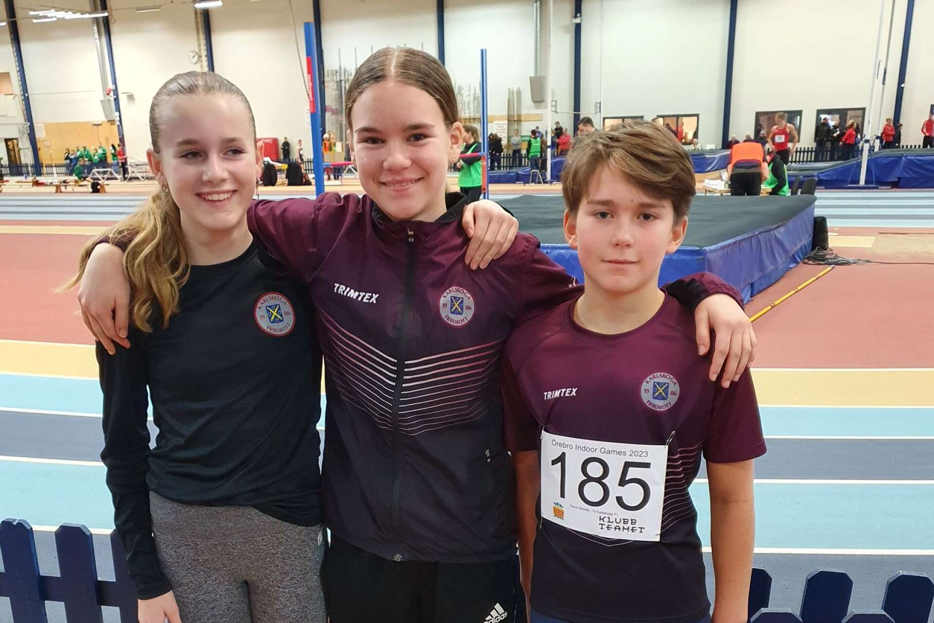Rebecca Albinsson, Elisa Östin och Oscar Morello under Örebro Indoor Games.
