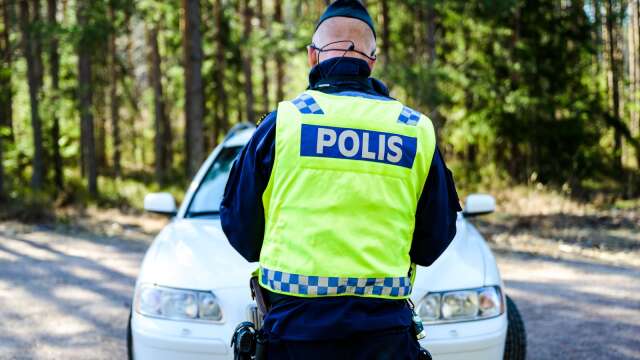 En man från Åmåls döms till dagsböter i två olika mål avseende olovlig körning. 