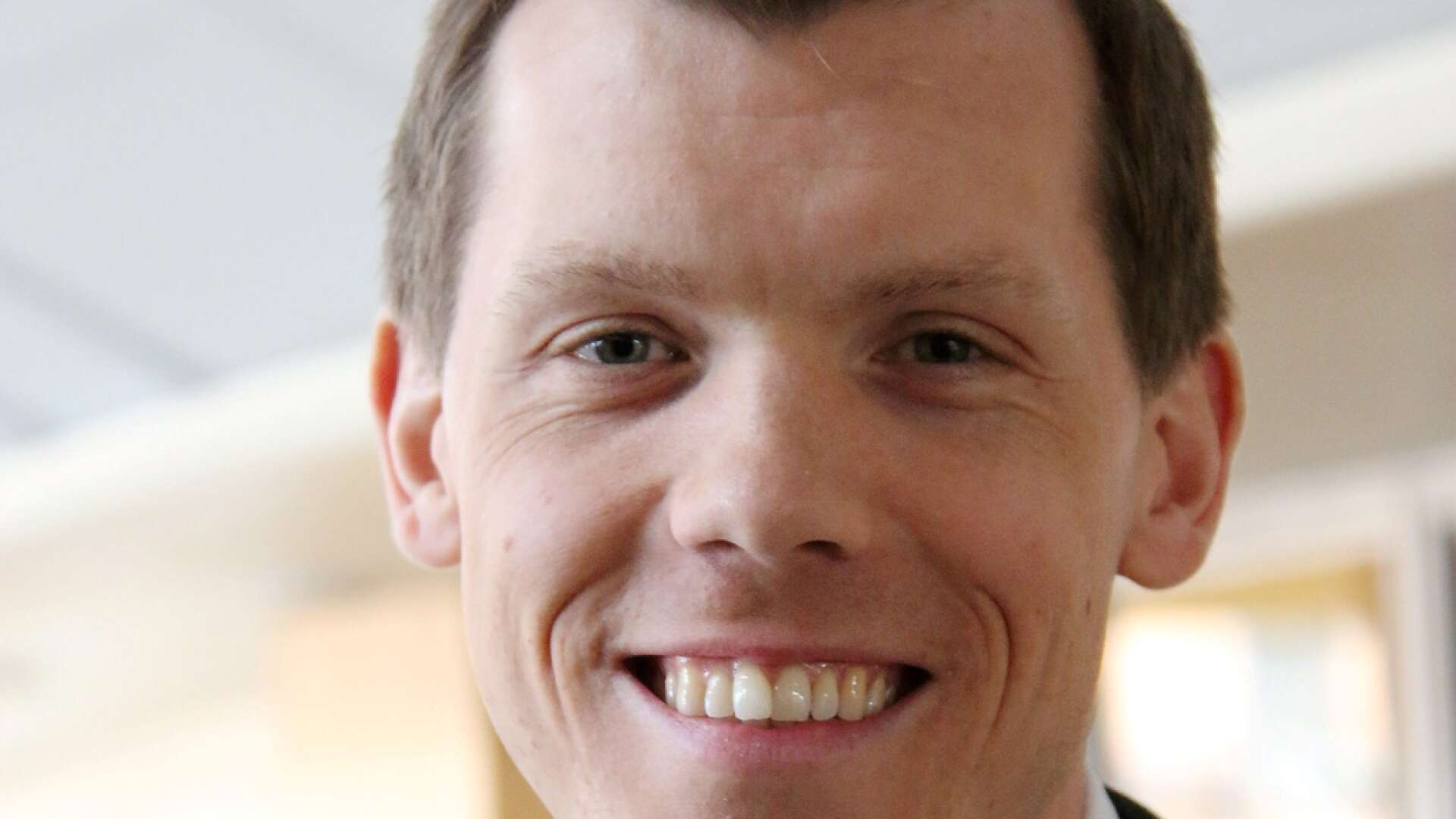 Johan Hultberg, M, är riksdagsledamot från Fjällbacka.