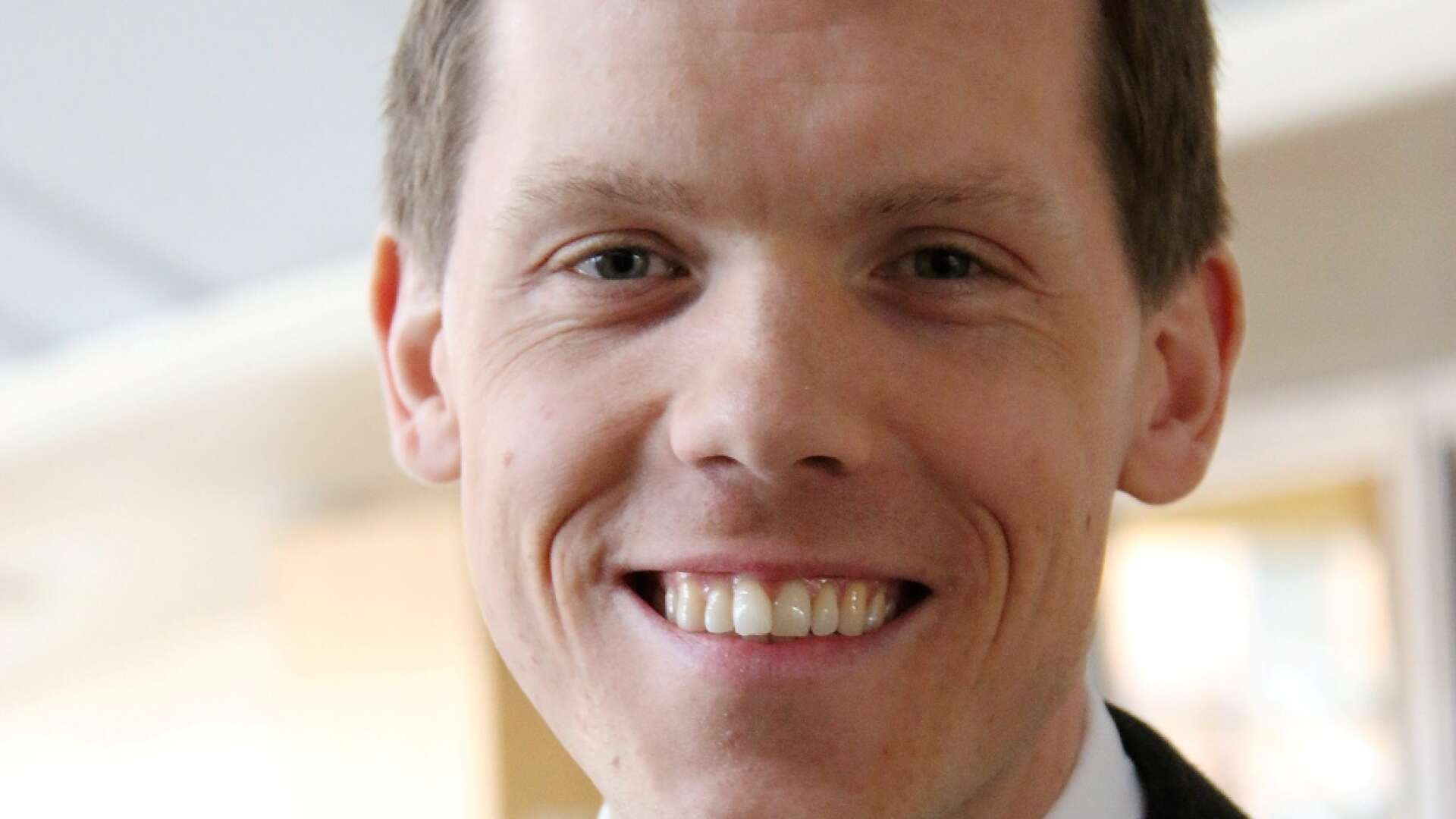 Johan Hultberg, M, är riksdagsledamot.