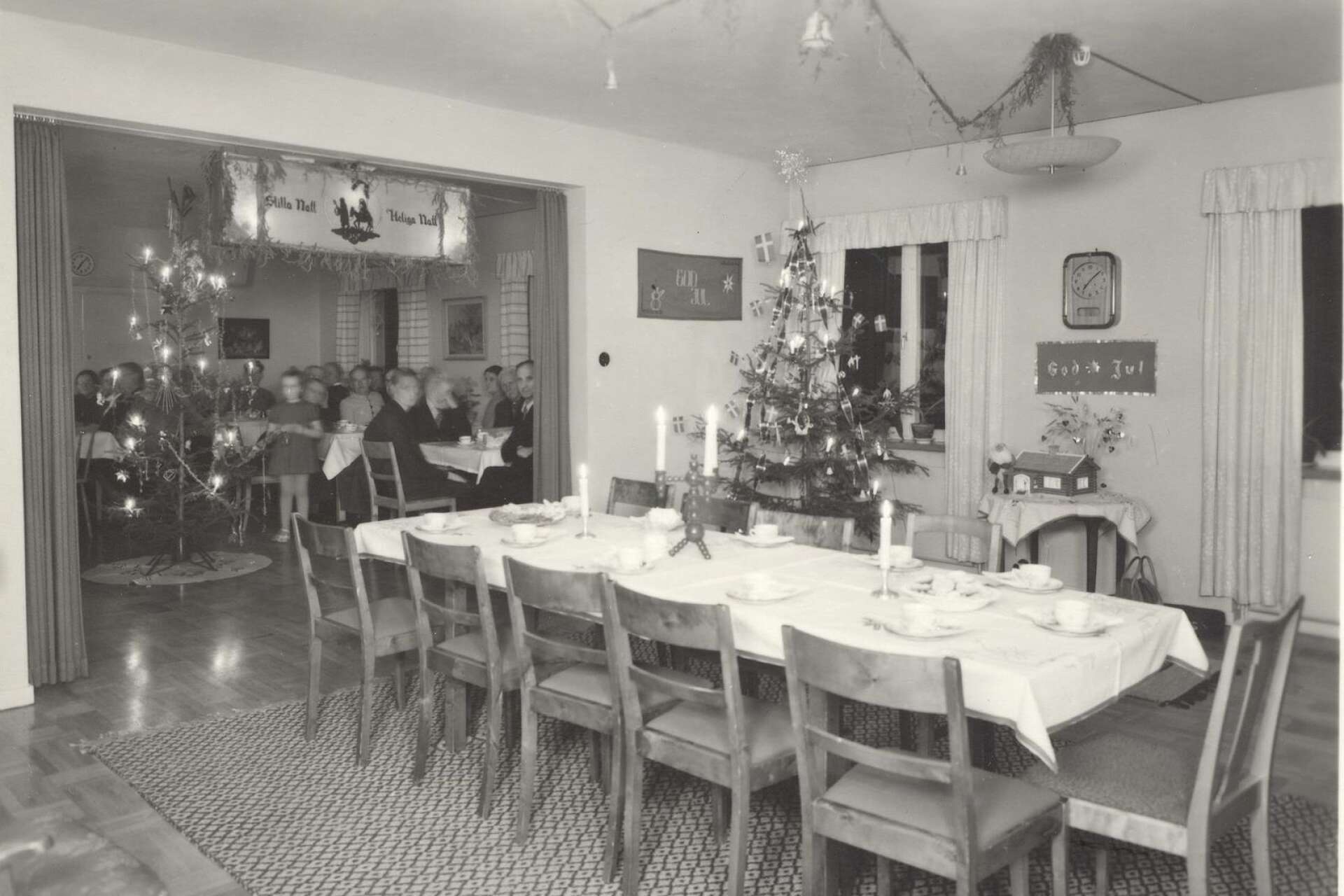 Förra veckan visade vi ett rum från Jonsbolshemmet under 1950-talet. Vi tar en bild till från Jonsbolshemmet, den här gången från ett dagrum under juletid.