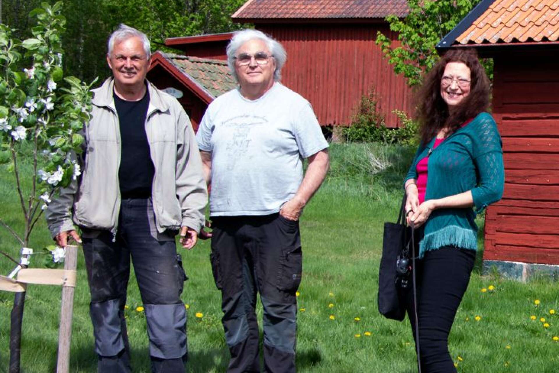 Nyeds hembygdsförenings ordförande Olle Bergman, här tillsammans med Kim Bergman och Eva Kingsepp.