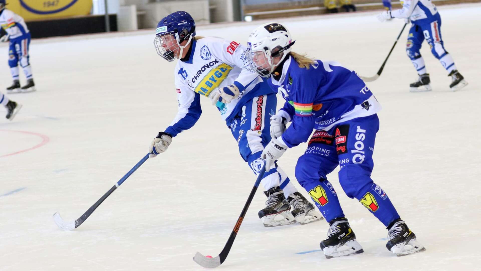 Villa Lidköpings damer besegrade Mölndal Bandy med förkrossande 15–1 i elitseriemötet på söndagen i samband med SM-veckan i Skövde.
