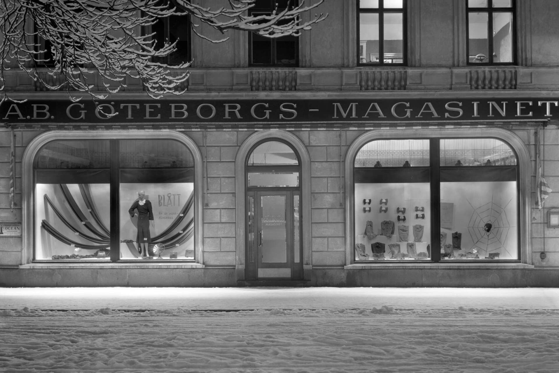 Göteborgs–Magasinet med butik på Kungsgatan 18 - året är 1937.