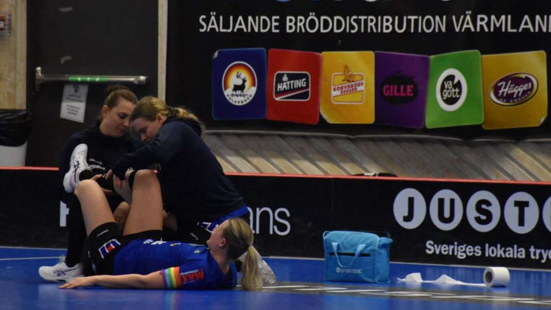 KIBF-kaptenen Adina Augustsson skadade sig 25 november och det visade sig vara en korsbandsskada som gör att hon missar resten av säsongen.