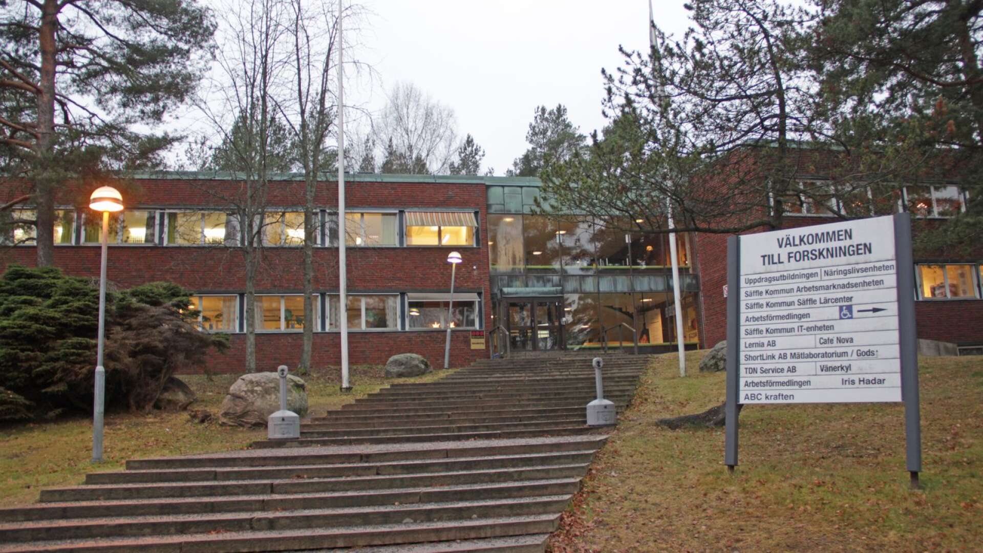 Lärcenters lokaler i Forskningen utsattes för inbrott natten mellan söndag och måndag.