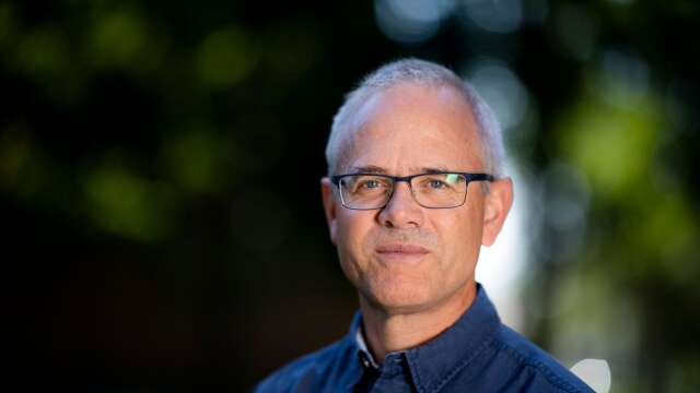 Björn Lund är universitetslektor i seismologi vid Uppsala universitet.
