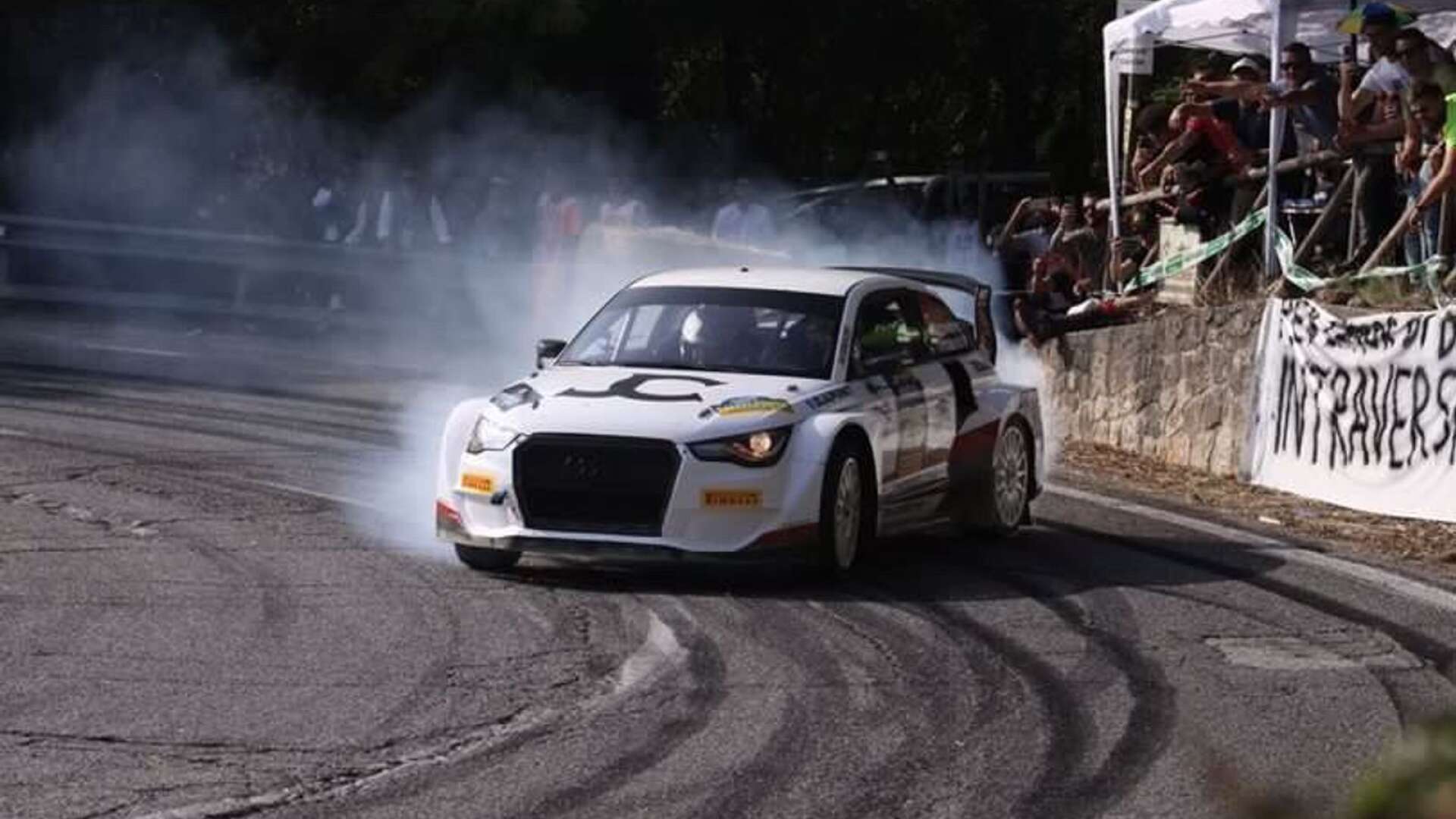 P-G Andersson och Anders Fredriksson åkte i en rallycrossbil i Rally Legends i San Marino.