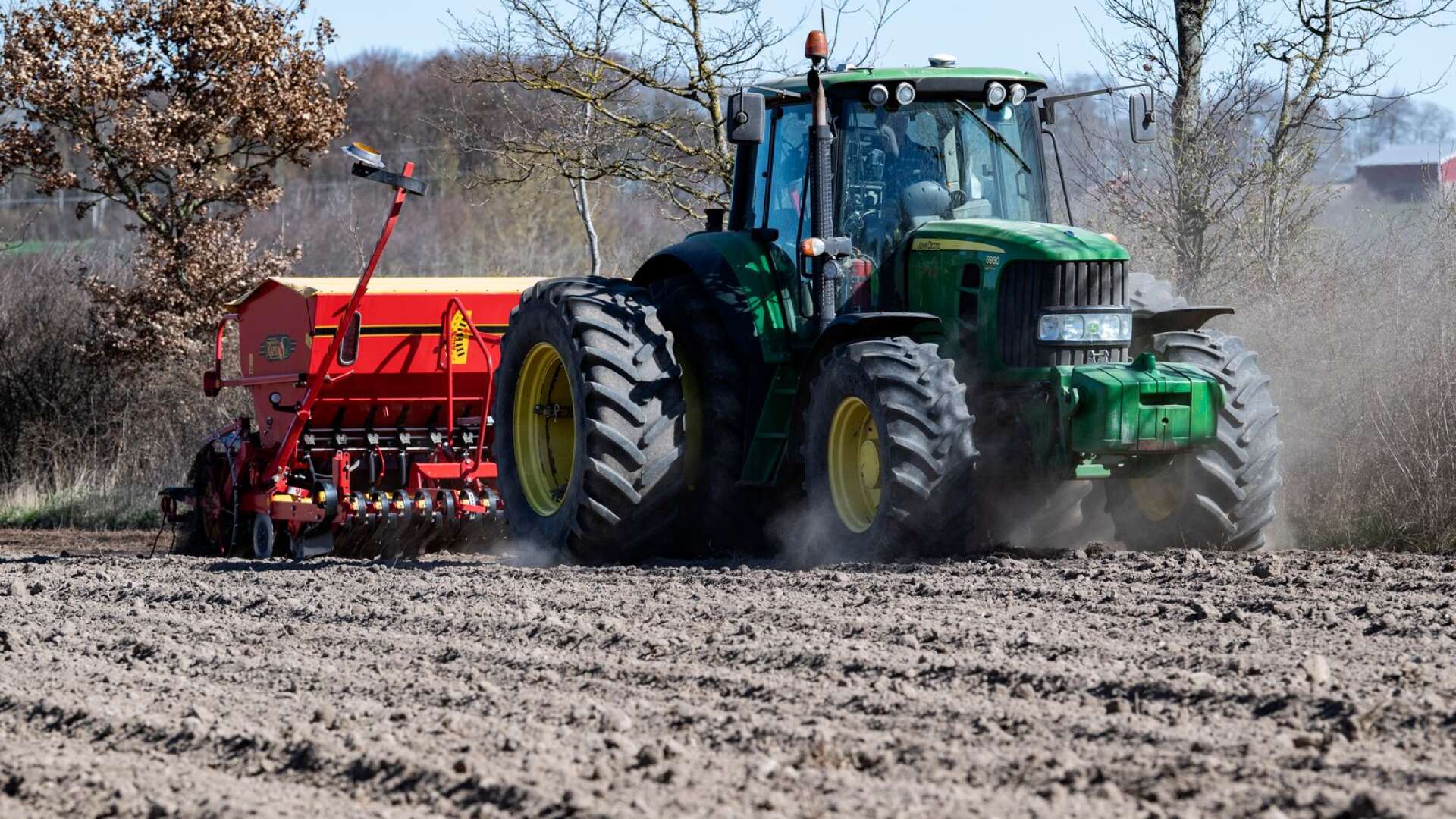 Centerpartiet vill ha en stödmiljard till lantbruket i Sverige.
