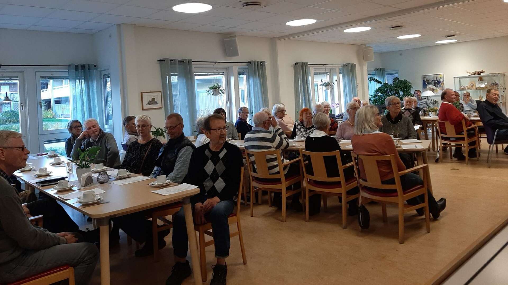 Många kom till höstmötet på Rödingen för Sällskapet Boule Hjo.