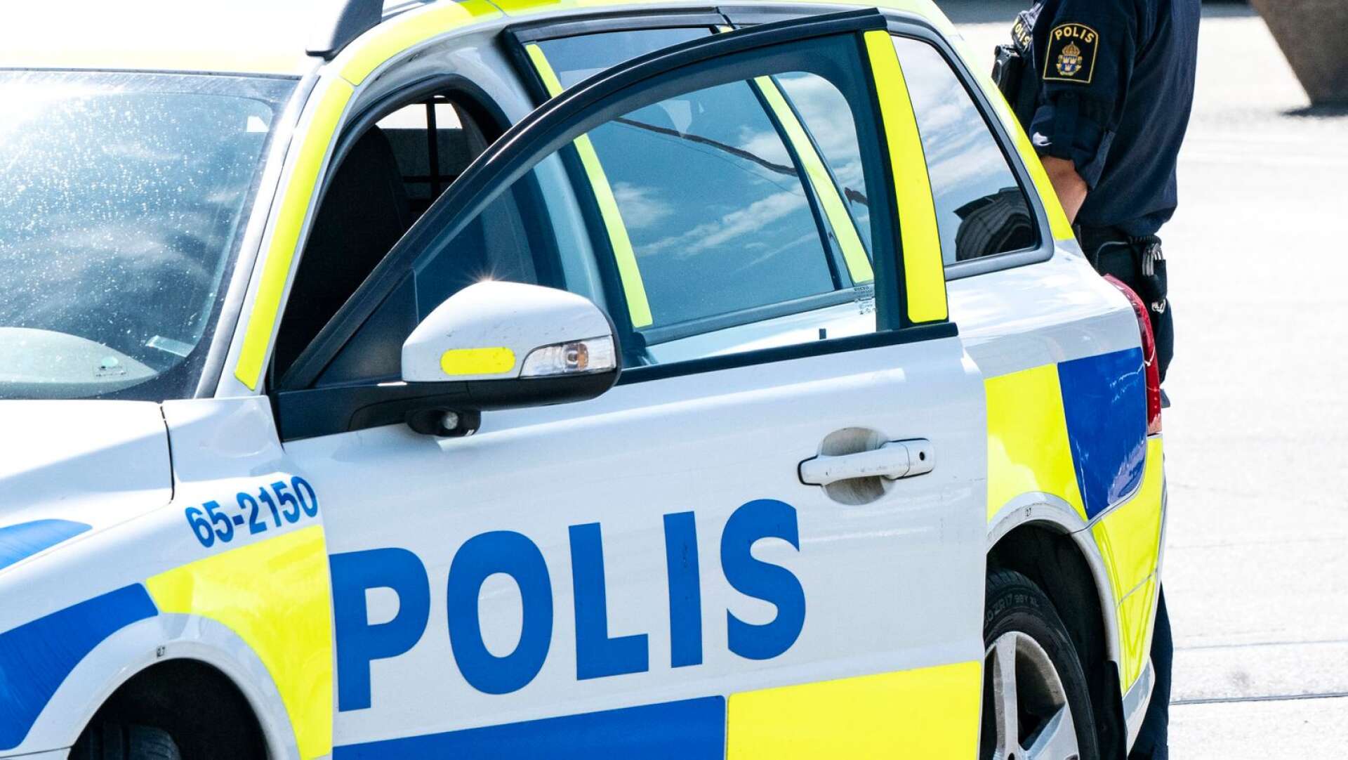 En berusad inbrottstjuv togs på bar gärning i Degerfors vid lunchtid på söndagen. Arkivbild.