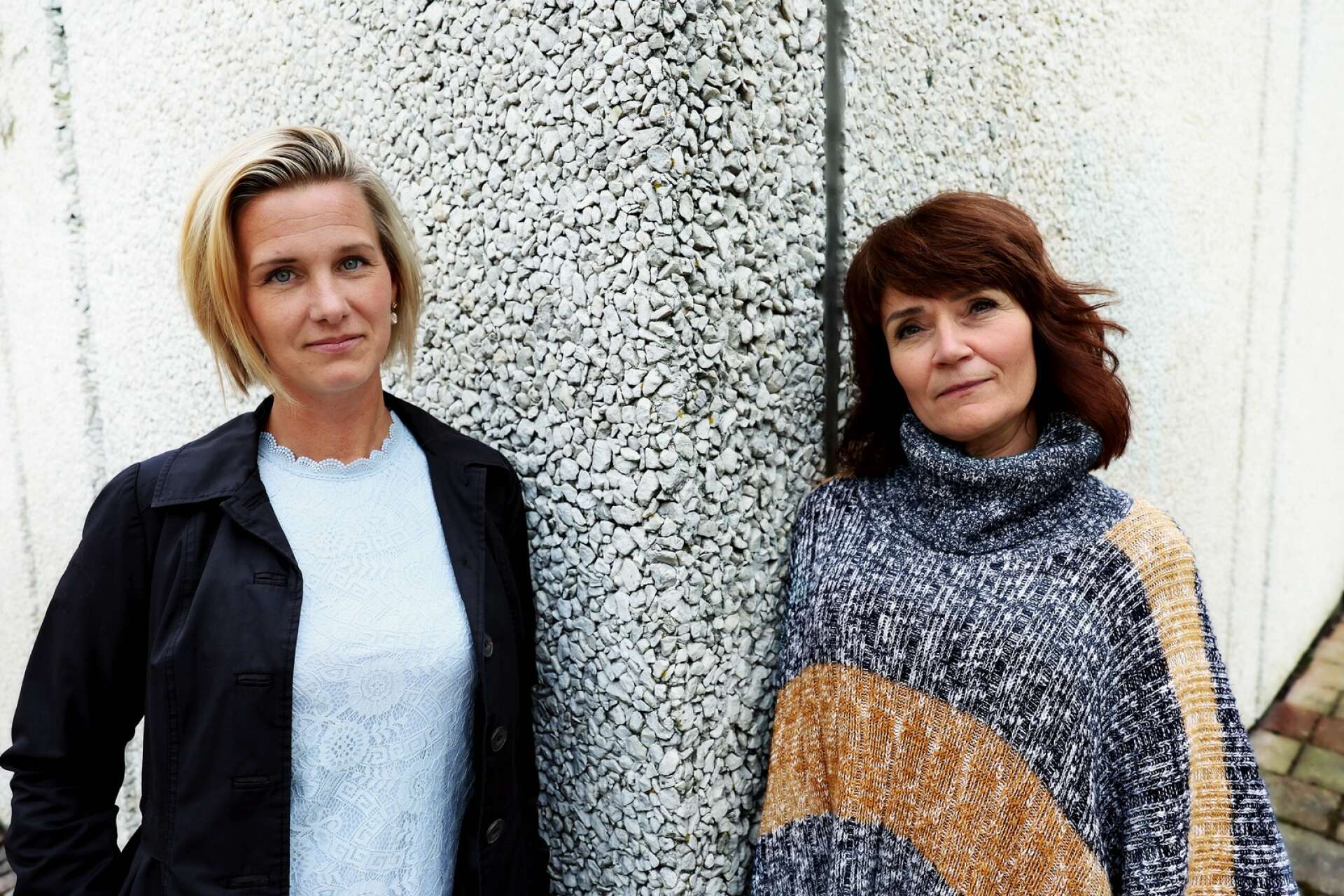 Sandra Torbjörnsdotter och Suzanne Pärlhamn varvar i sin bok forskning om ensamhet med personliga texter.
