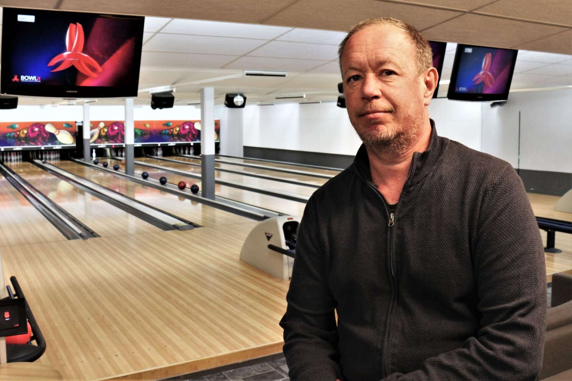 Skulle bowlinghallen på Sundsta försvinna skulle det vara ett dråpslag mot bowlingen i Karlstad, menar hallföreståndaren Per-Olof Karlsson.