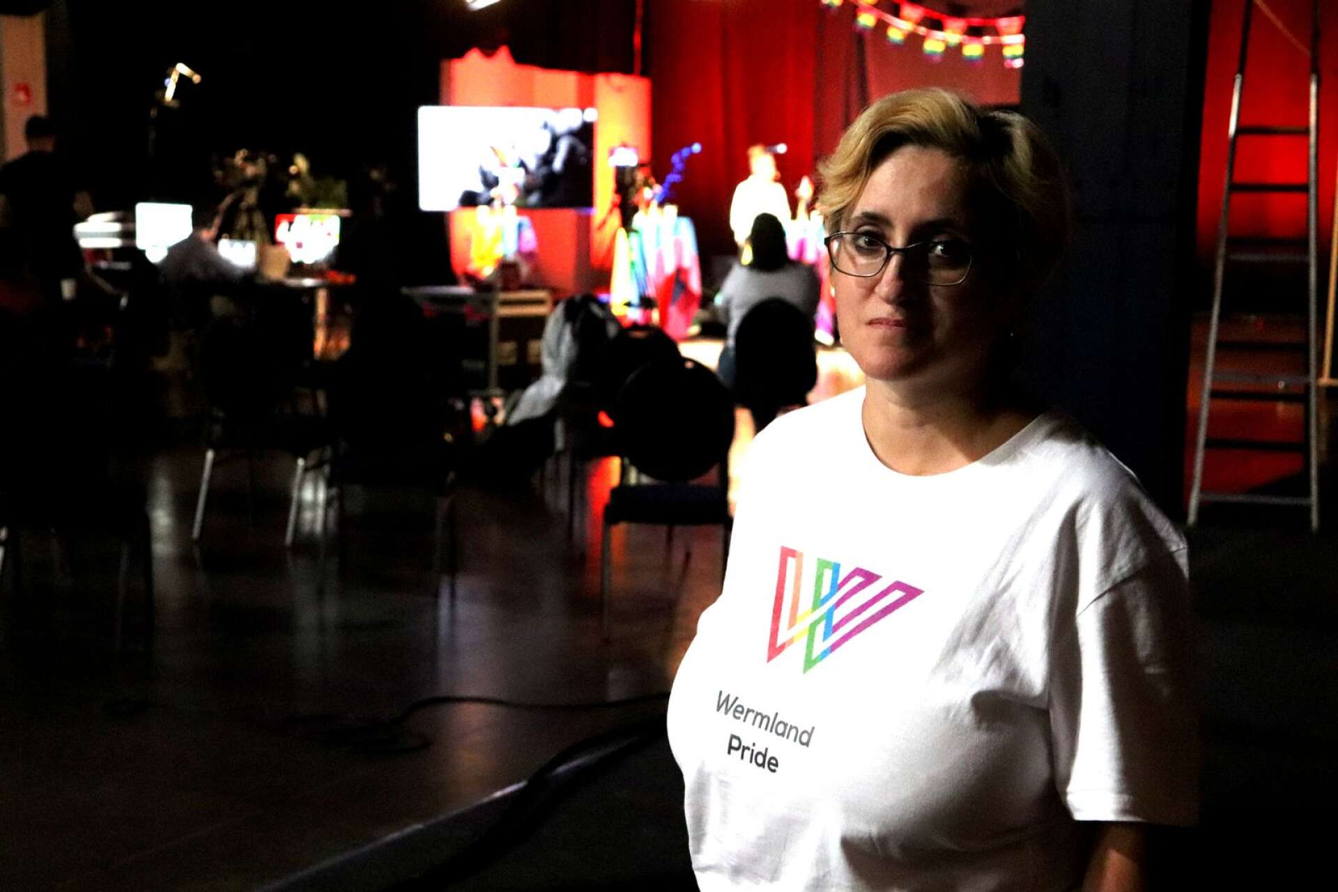 Matilde Konglevoll, ordförande i Värmland pride berättar att det aldrig var på tal att pride skulle ställas in. I stället för parad så blev det livesändning från Nöjesfabriken.