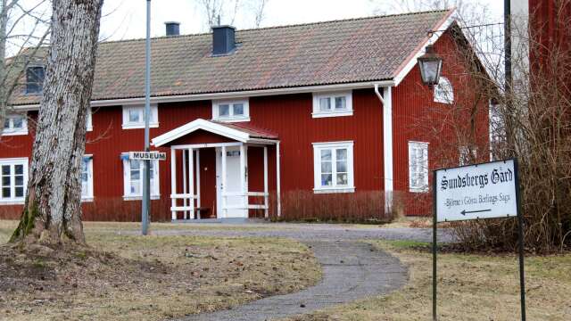 &quot;Kan Sunne kommun ge bort ett hus man inte äger”, undrar Anders Broman.