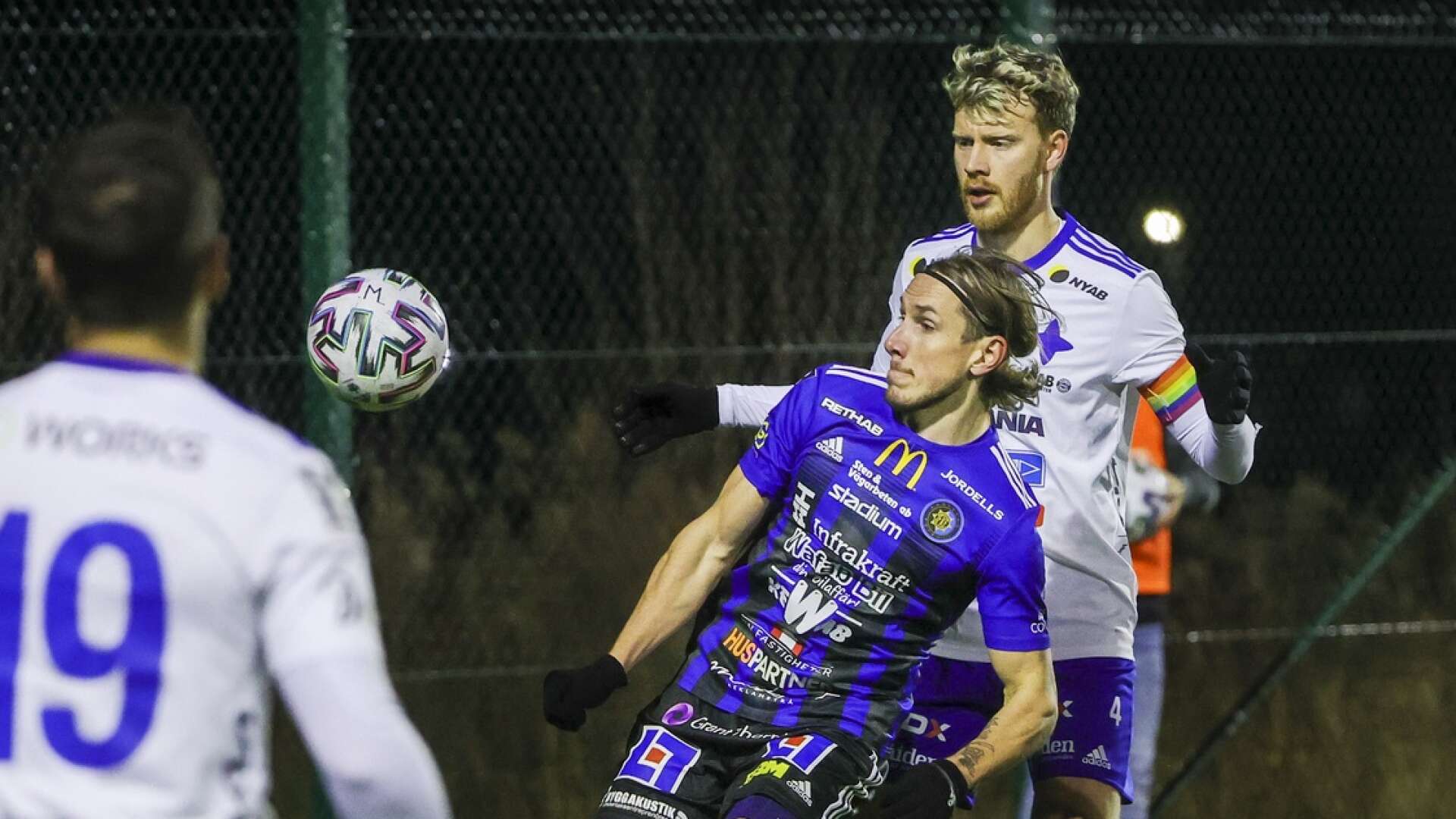 David Johannesson är tillbaka i Karlstad Fotboll efter sin avstängning. Nu vankas toppmöte med Sandviken.
