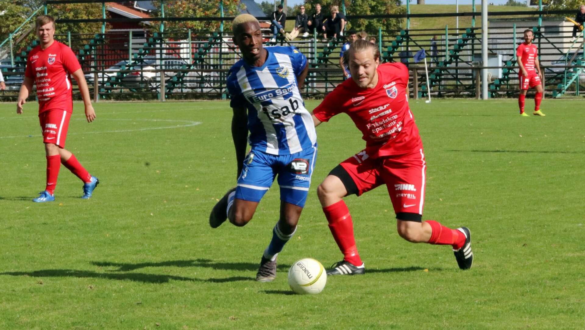 IFK Åmål och resten av klubbarna i Dalslands FF kan hamna i samma distriktsförbund som Bohuslän, Göteborg och Västergötland