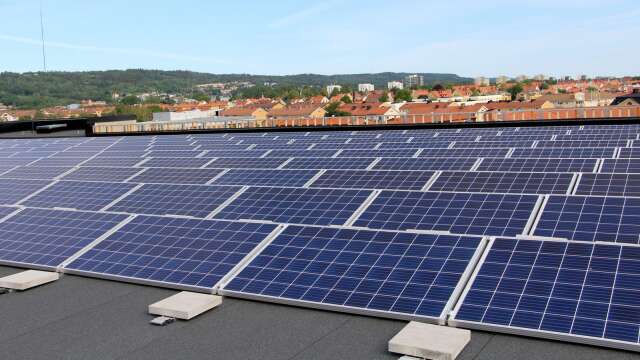 ”Skaraborgs Kommunalförbund är öppna för alla typer av energikällor. På kort sikt genom exempelvis vind-, vatten- och solkraft, på längre sikt även möjligen genom kärnkraft”, skriver Theres Sahlström, ordförande i Skaraborgs kommunalförbund.