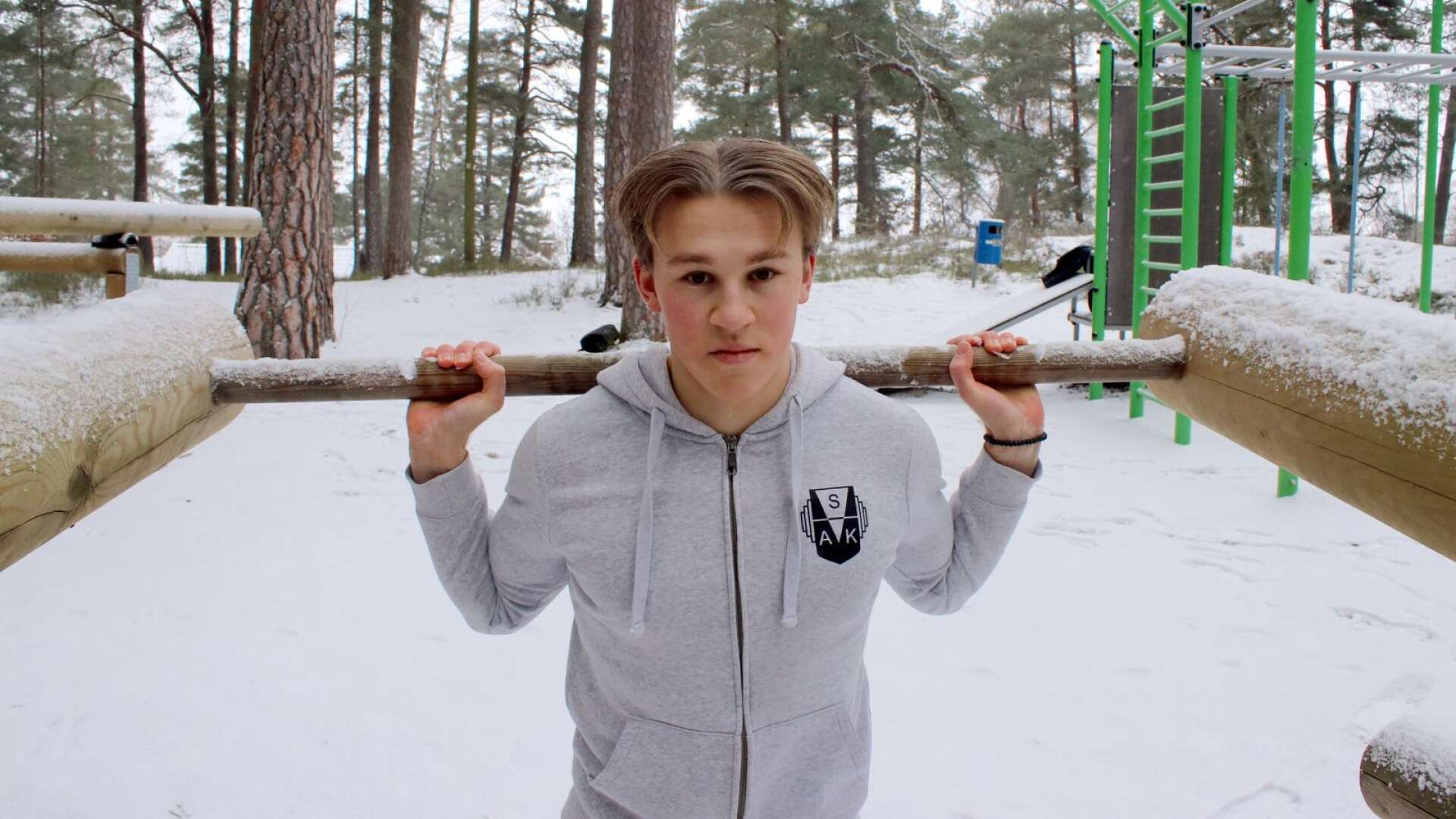Oscar Svanström, tävlande för Säffle AK, siktar på JSM-guld 2021.




   