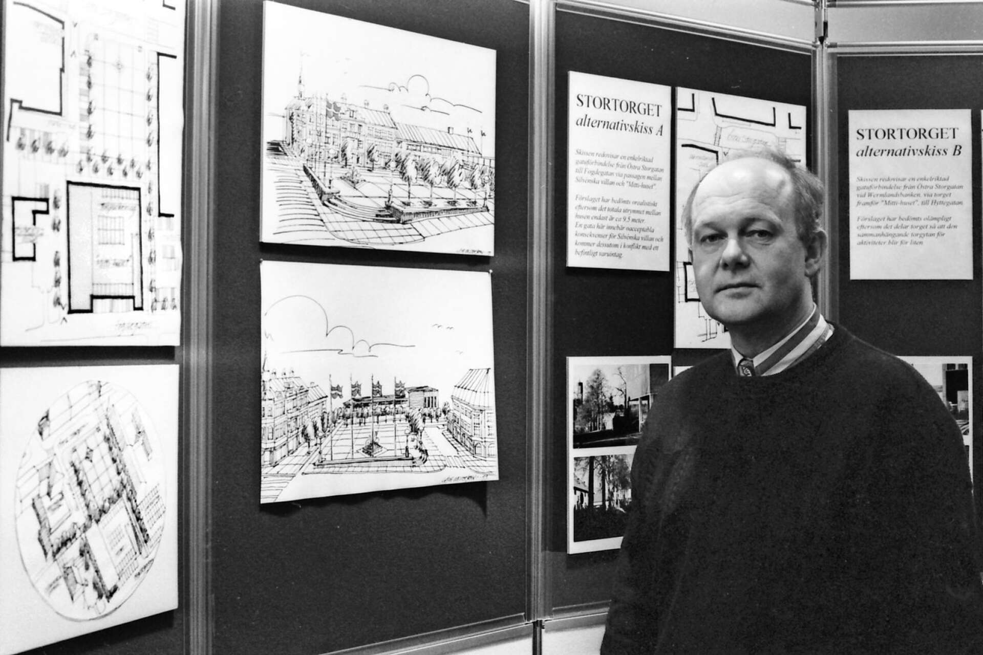 Det var stadsarkitekt Lasse Westerberg som gjorde ritningarna till det som skulle bli Säffles nya torg. Förslaget presenterades i slutet av 1993. Två år senare var förslaget verklighet. 