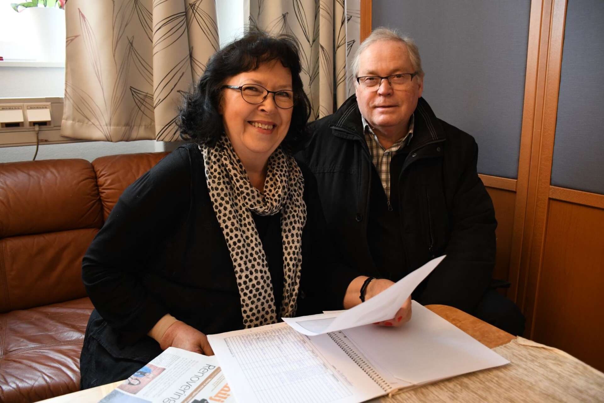 Ing-Britt och Olle Bergström är båda engagerade i renoveringen av Freja och Ing-Britt är dessutom ordförande i föreningen. 