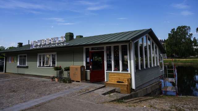 På fredag öppnar Karlstads nya restaurang Bubbels, i gatuköket Timmys gamla lokaler.