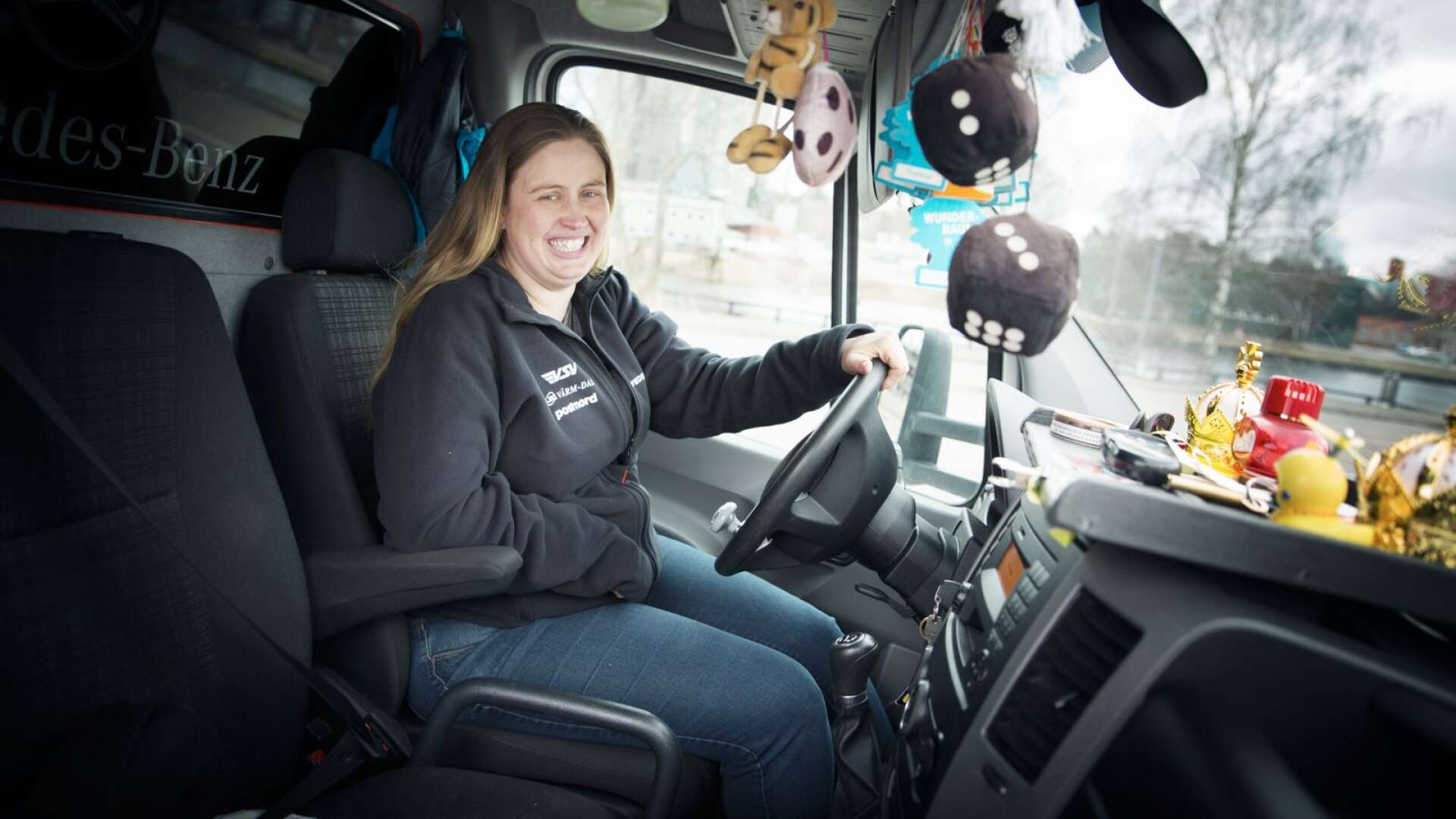 Therese Thörner från Säffle är med i säsong tre av Svenska truckers. Men inte i sin vardag som flisbilsförare utan som praktiserande transportledare på Wedins Tösse i Åmål.