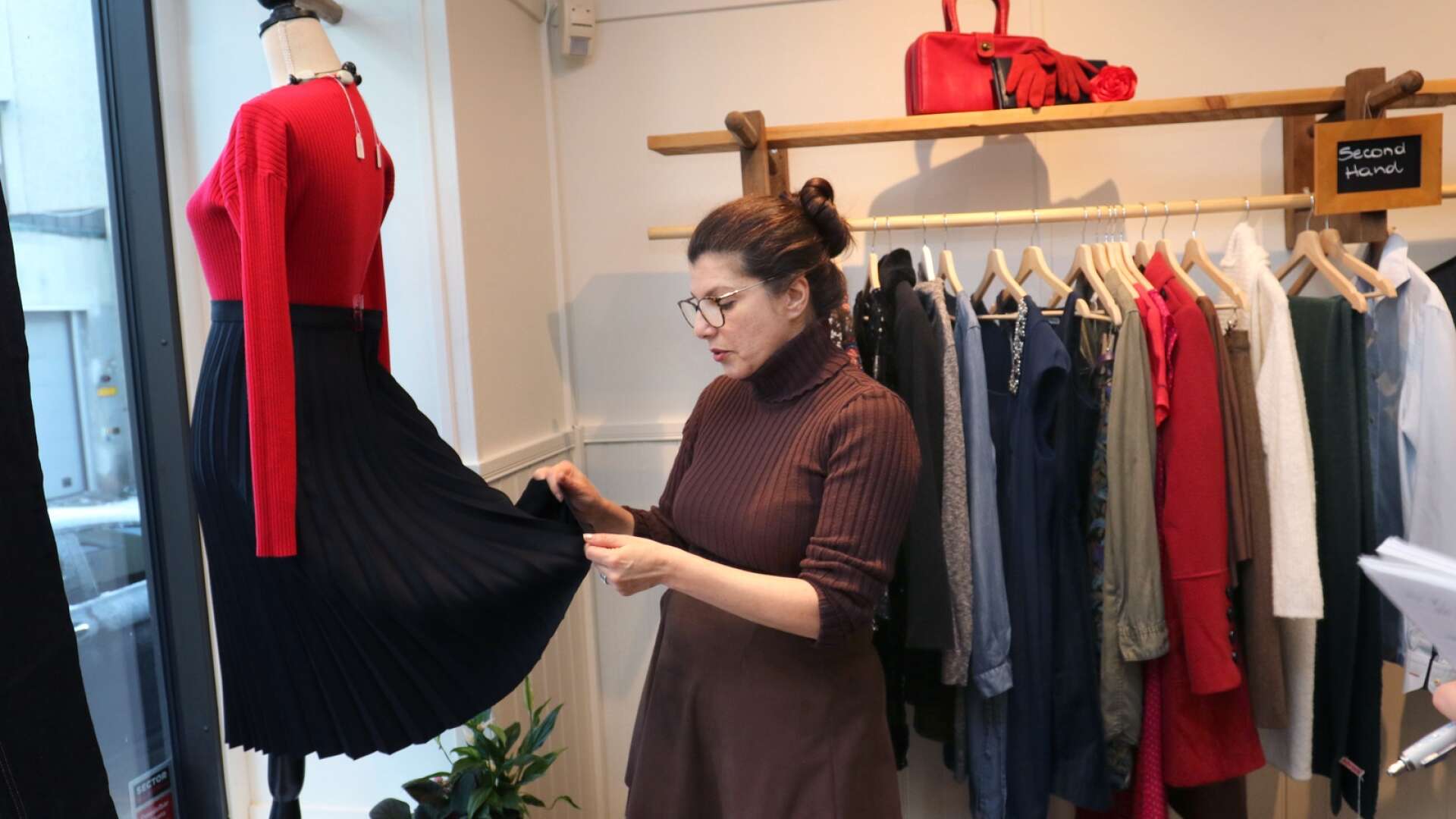 Paula Magnusson har öppnat butiken Origami re:love på Österlånggatan i Mariestad.