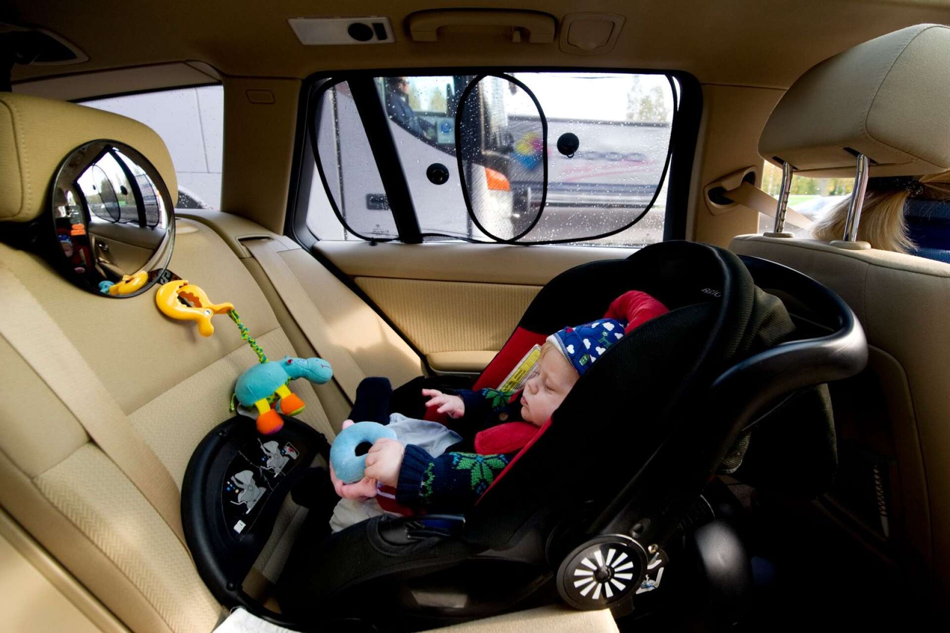 En bebis i sin bilbarnstol. Bebisen på bilden har inget med texten att göra. Arkivbild.
