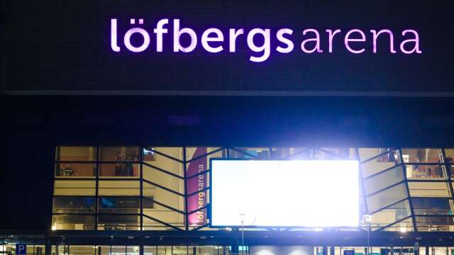 En man i 40-årsåldern har anmält att han blev misshandlad av en annan man inne på Löfbergs arena efter tisdagens FBK-match. Arkivbild.