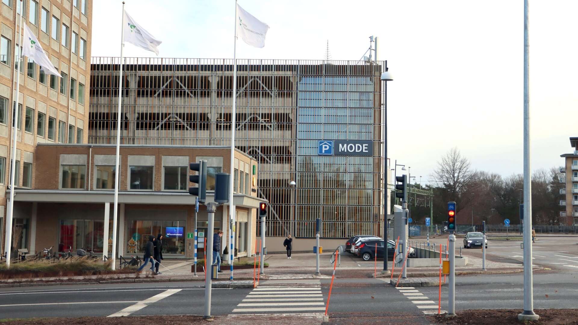 Det ska tas ett helhetsgrepp kring parkeringar i Skövde kommun. En verksamhet som idag går med underskott. P-huset Mode har en beläggningsgrad på runt 17 procent på årsbasis.