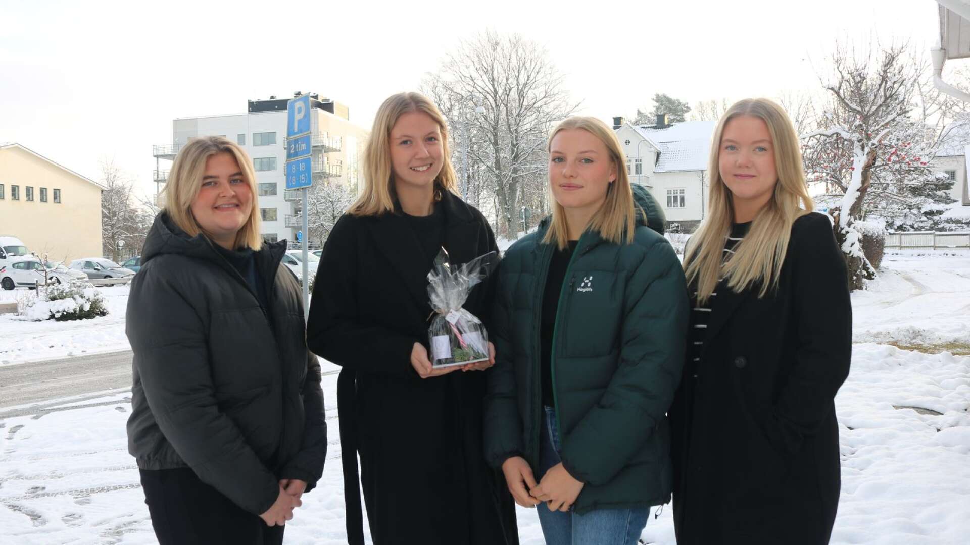 Alice Larsson, Essunga, Stina Lundgren, Kvänum, Ellen Björnberg, Essunga och Frida Evertsson, Arentorp driver företaget Nordic Scent UF.