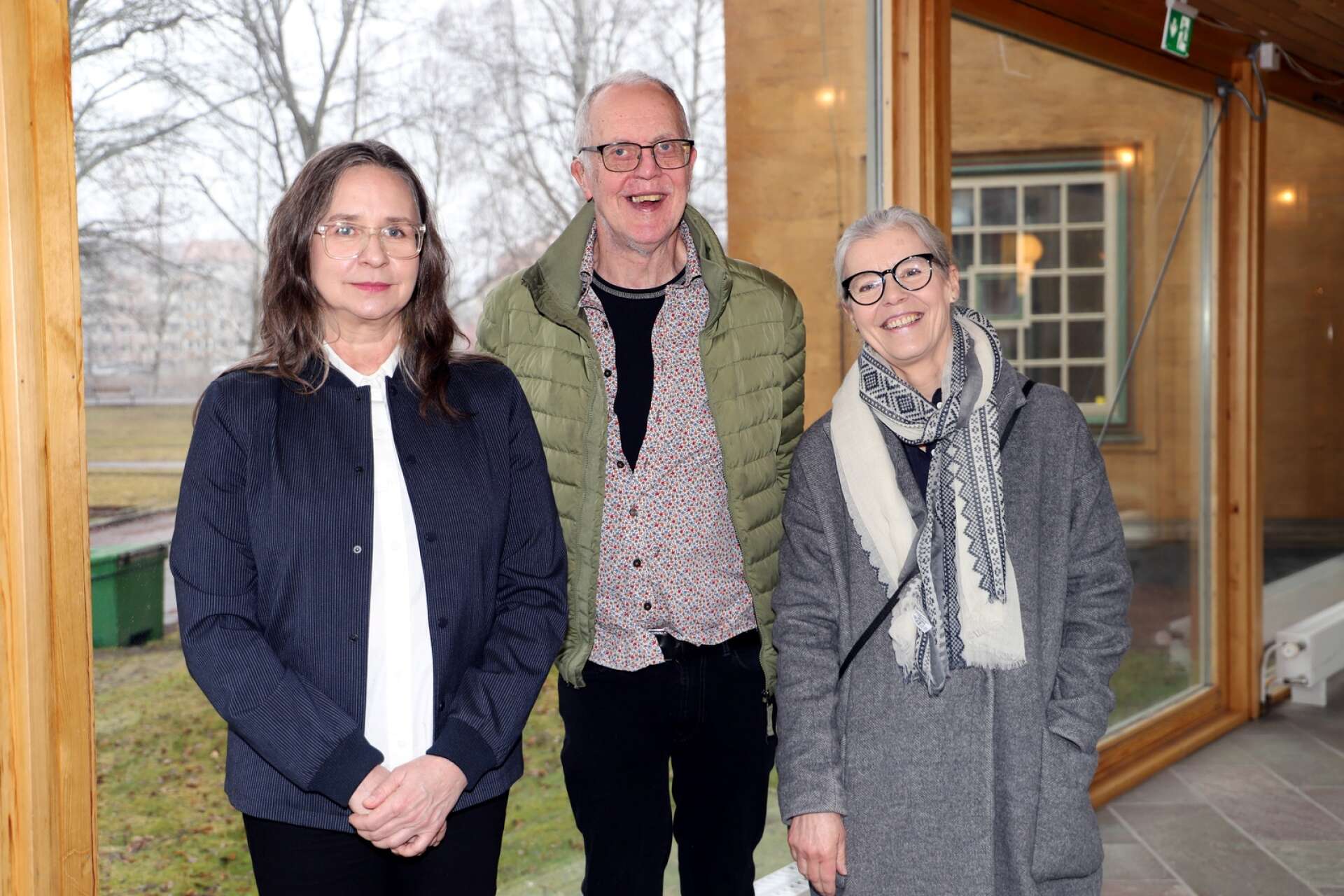 Thomas Christenson och Helene Karlsson får Thor Fagerkviststipendiet och Karin Lööf får Åke Lekmans resestipendium när Värmlands konstförening delar ut sina konstnärsstipendier.