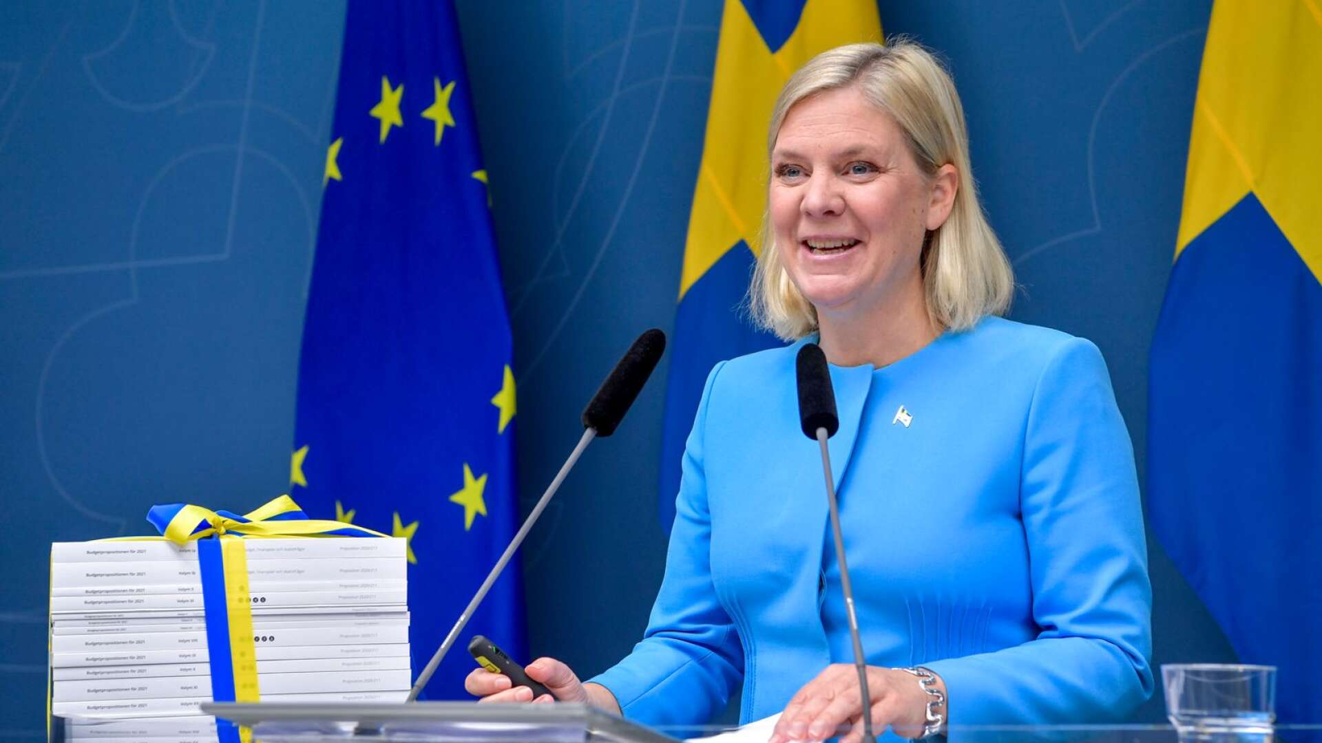 STOCKHOLM 20200921Finansminister Magdalena Andersson (S) presentarar budgetpropositionen för 2021 i Rosenbad i Stockholm.Foto: Jessica Gow / TT kod 10070