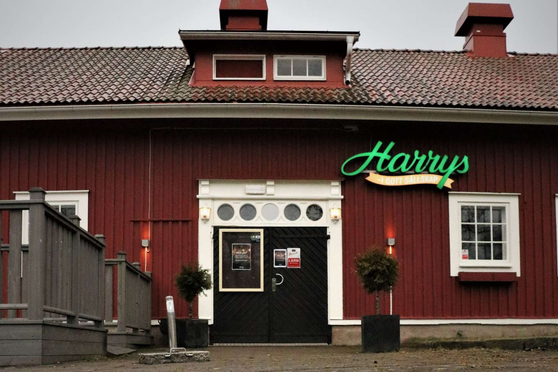 Byggnaden i Åmål där tidigare Harrys låg har numera sålts till privat ägare.