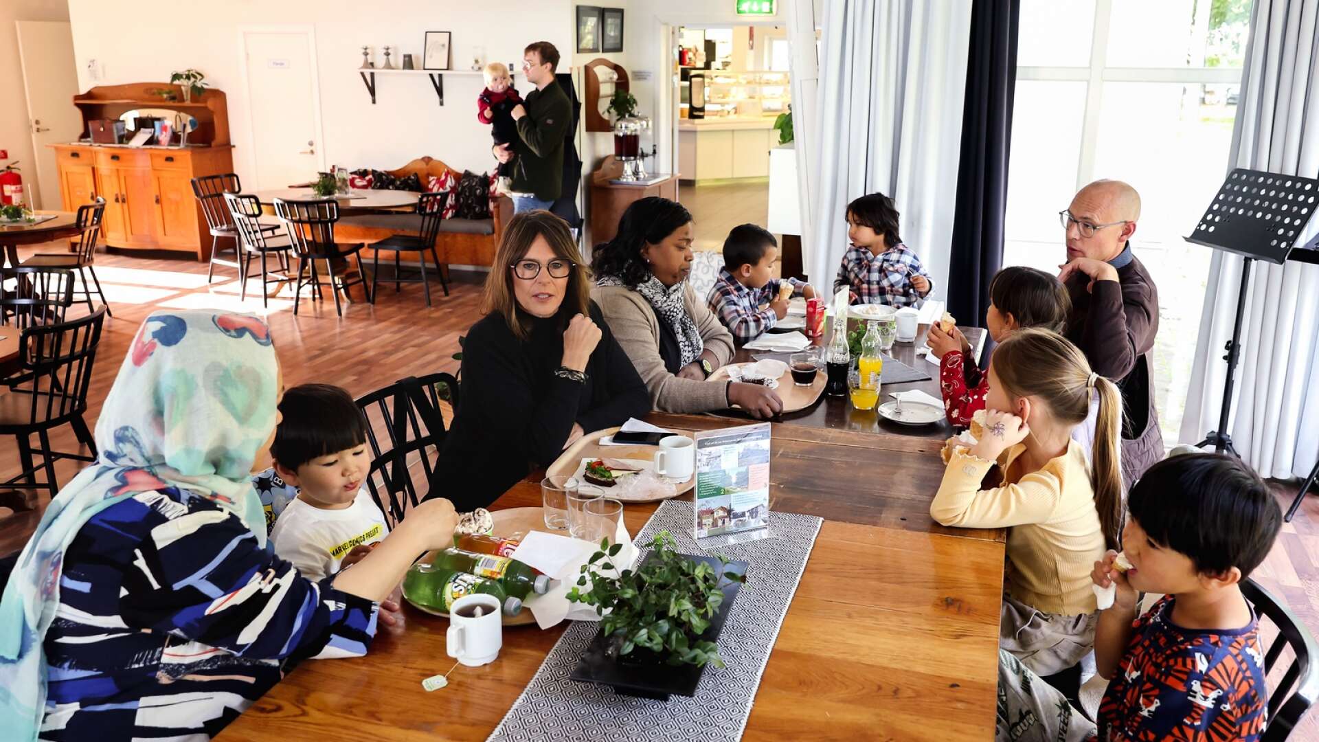 Utifrån intresset från nysvenska familjer har integrationsprojektet Familjekompis träffat rätt. Mia Keihag, projektledare, letar nu efter fler svenskar att matcha med dem som står på kö.