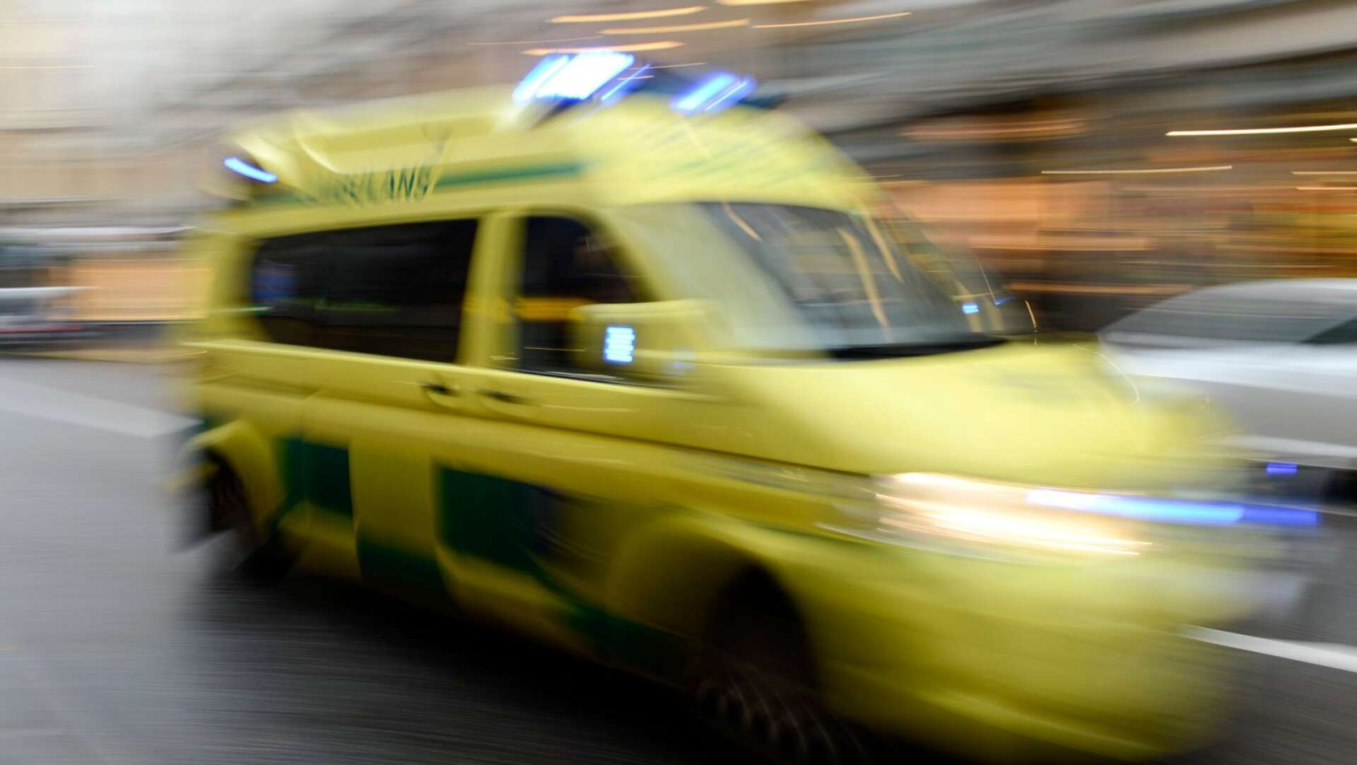 Bengtsfors kommun kräver kortare väntetider för ambulanser.