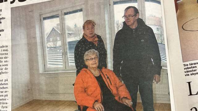 Maj-Britt Bornmo hade med sig sonhustrun Eivor Andersson Rådal och sonen Lennart Andersson när hon såg sig omkring i de nya lägenheterna.