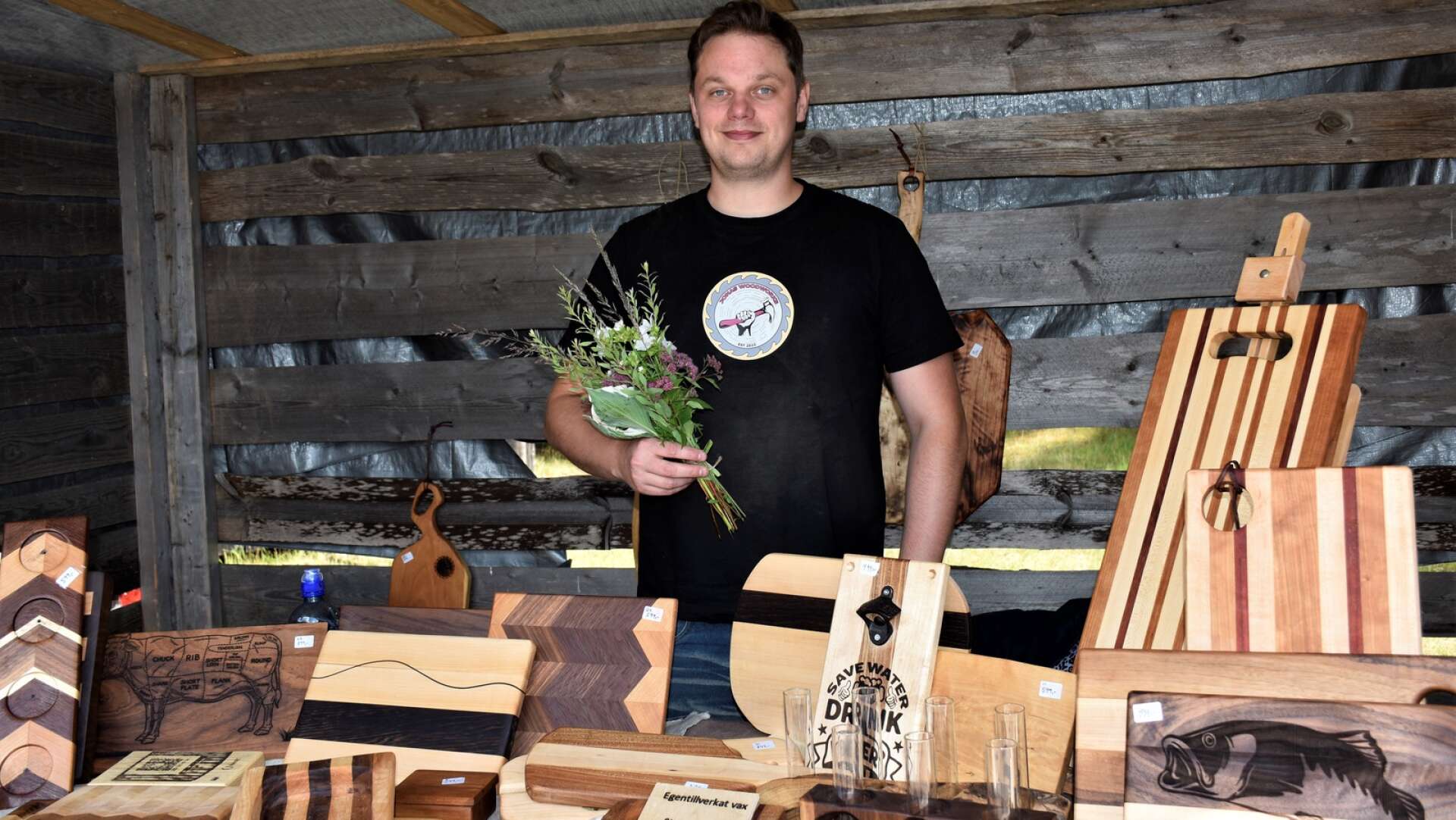 Jonas Arvidssons hantverk blev omtyckt bland besökarna på hantverksmässan i Brunskog. Hans hantverk var publikens favorit och han vann priset: &quot;Publikens val&quot;. 