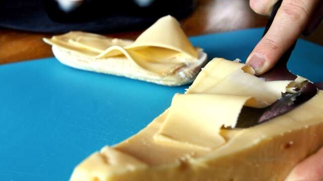 Det kan vara svårt att se skillnad på ost och ost.
