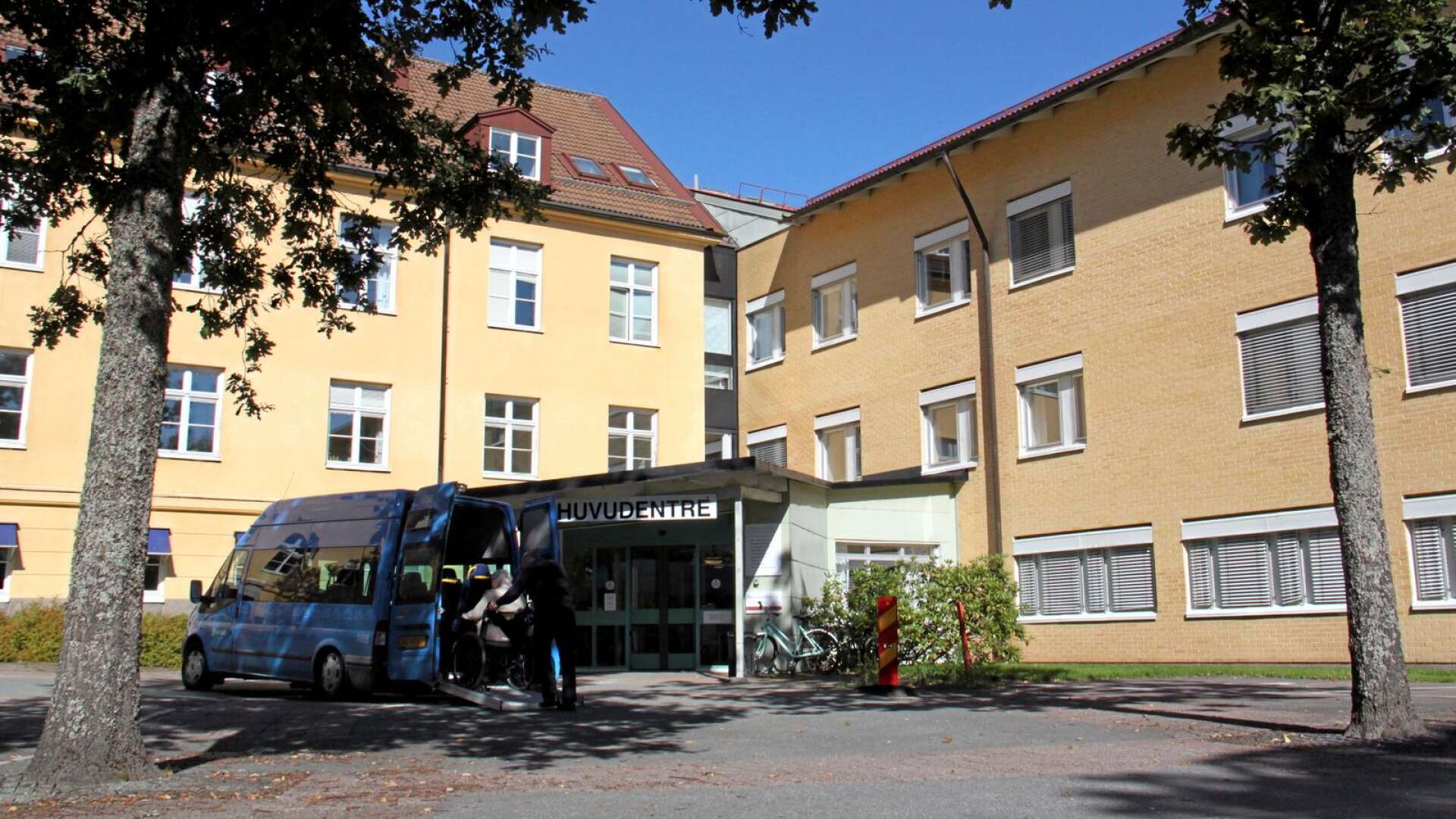 Nu-sjukvården tar tillfälligt över vården på Dalslands sjukhus i Bäckefors – i väntan på en långsiktig lösning./ARKIVBILD