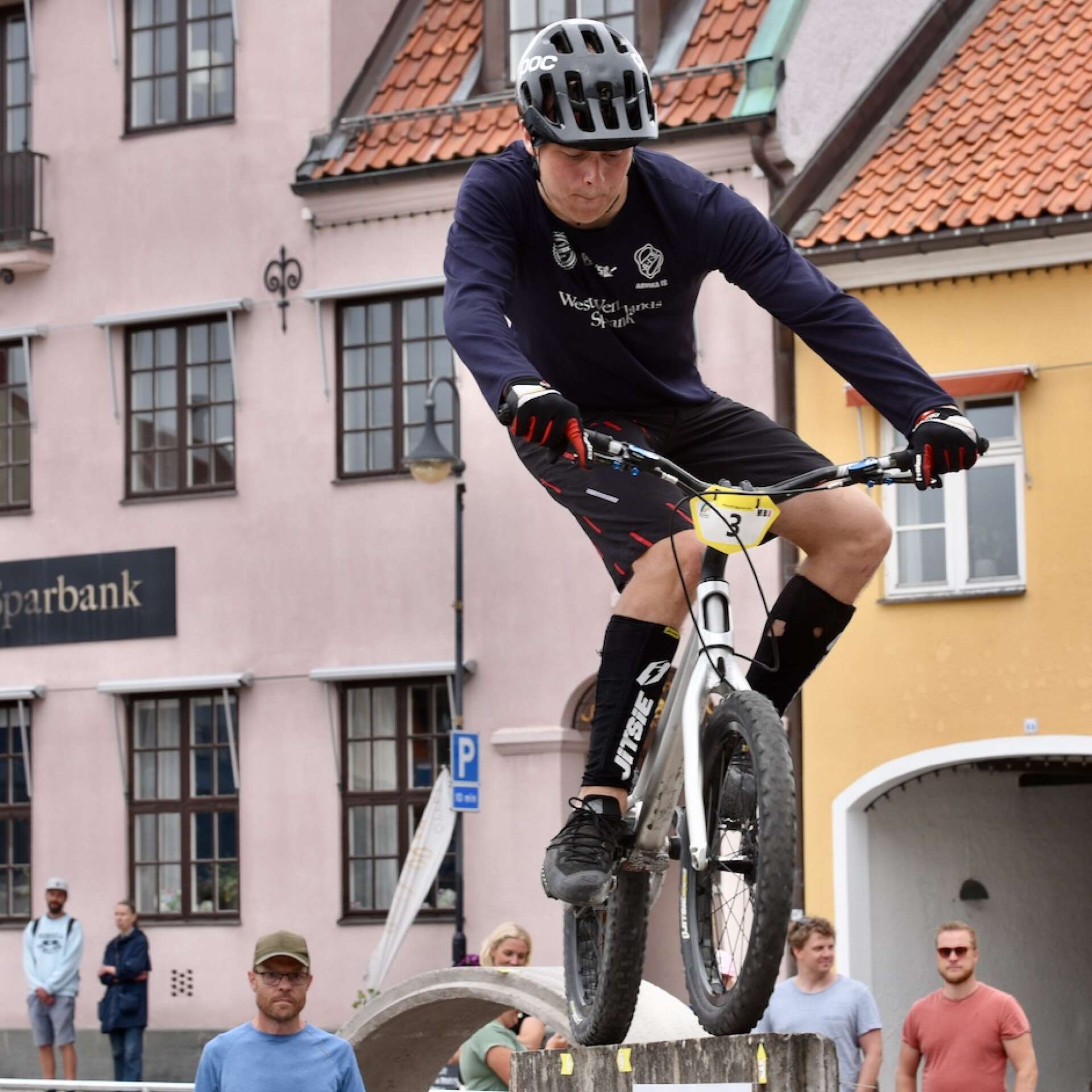 Ludvig Andersson från Klässbol tog SM-guld i cykeltrial utomhus, som arrangerades i Laholm under helgen.
