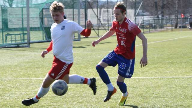 Peter Ek satte det ena målet för Arvika U i 2–0-segern hemma mot Högboda.