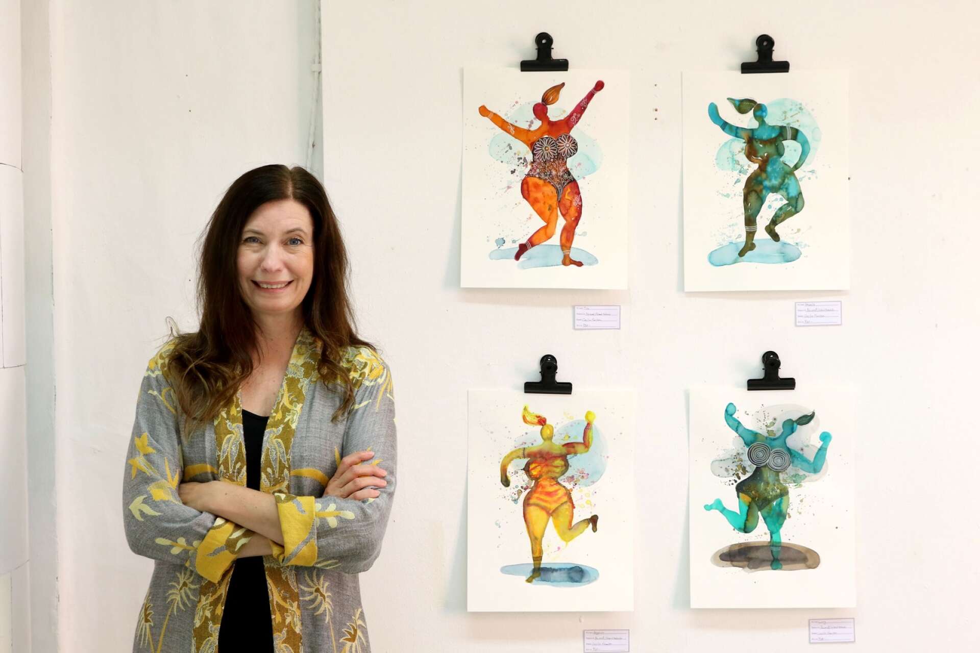  Cecilia Fransson visar akvareller med girl power.