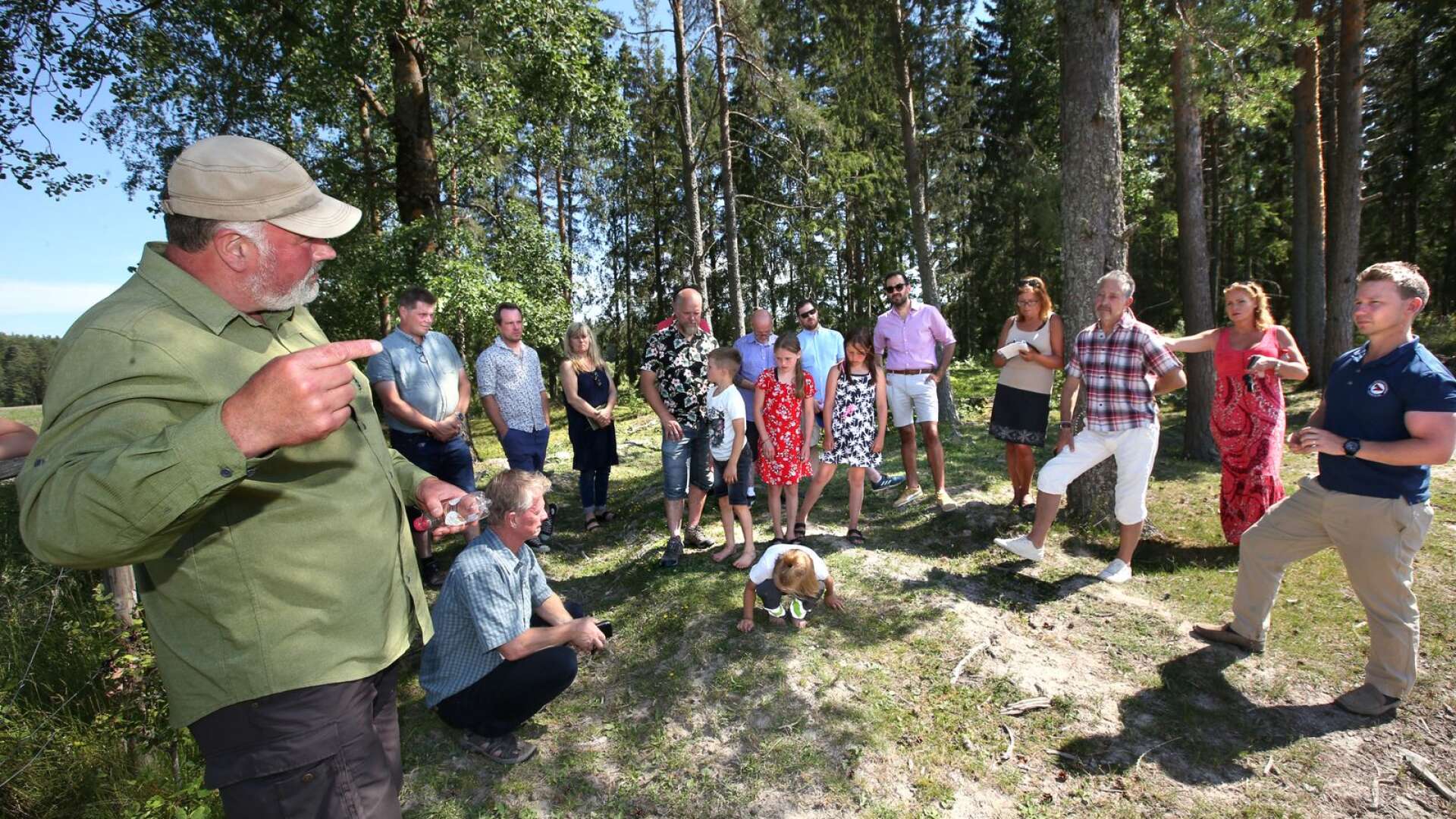 LRF Värmlands styrelse, med ordförande Patrik Olsson i spetsen, träffade Värmlandsbänken för att uppmärksamma lantbrukarnas idag icke lönsamma situation.