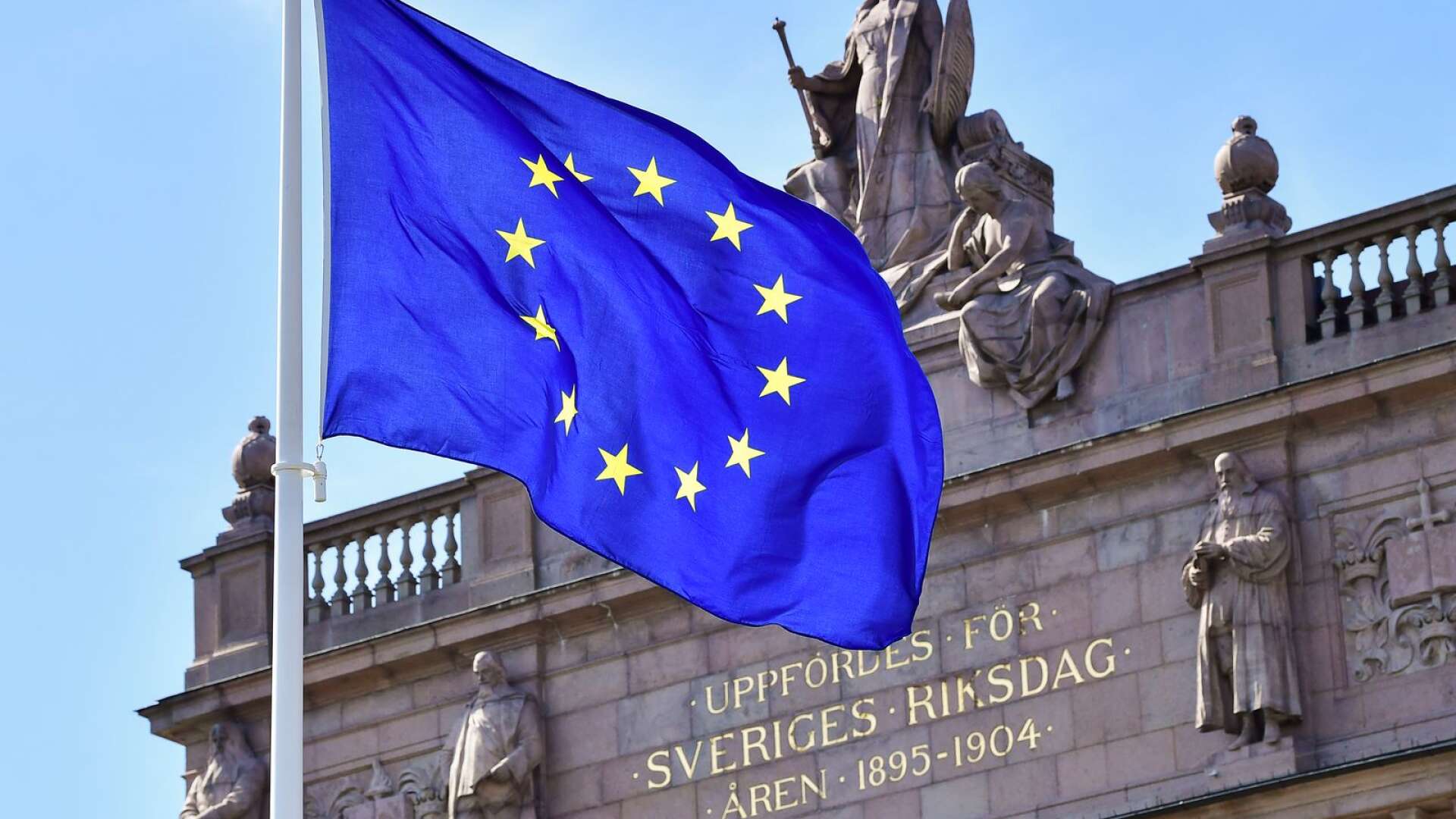 Någonting som emellertid var näst intill frånvarande i den svenska debatten var utrikes- och EU-politik, skriver Jessica Polfjärd.