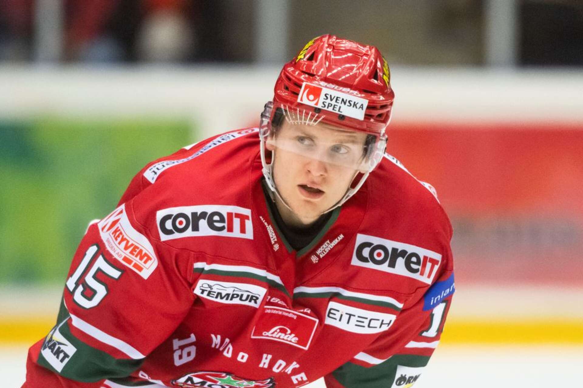 Filip Svenningsson i Modotröjan under den gångna säsongen.