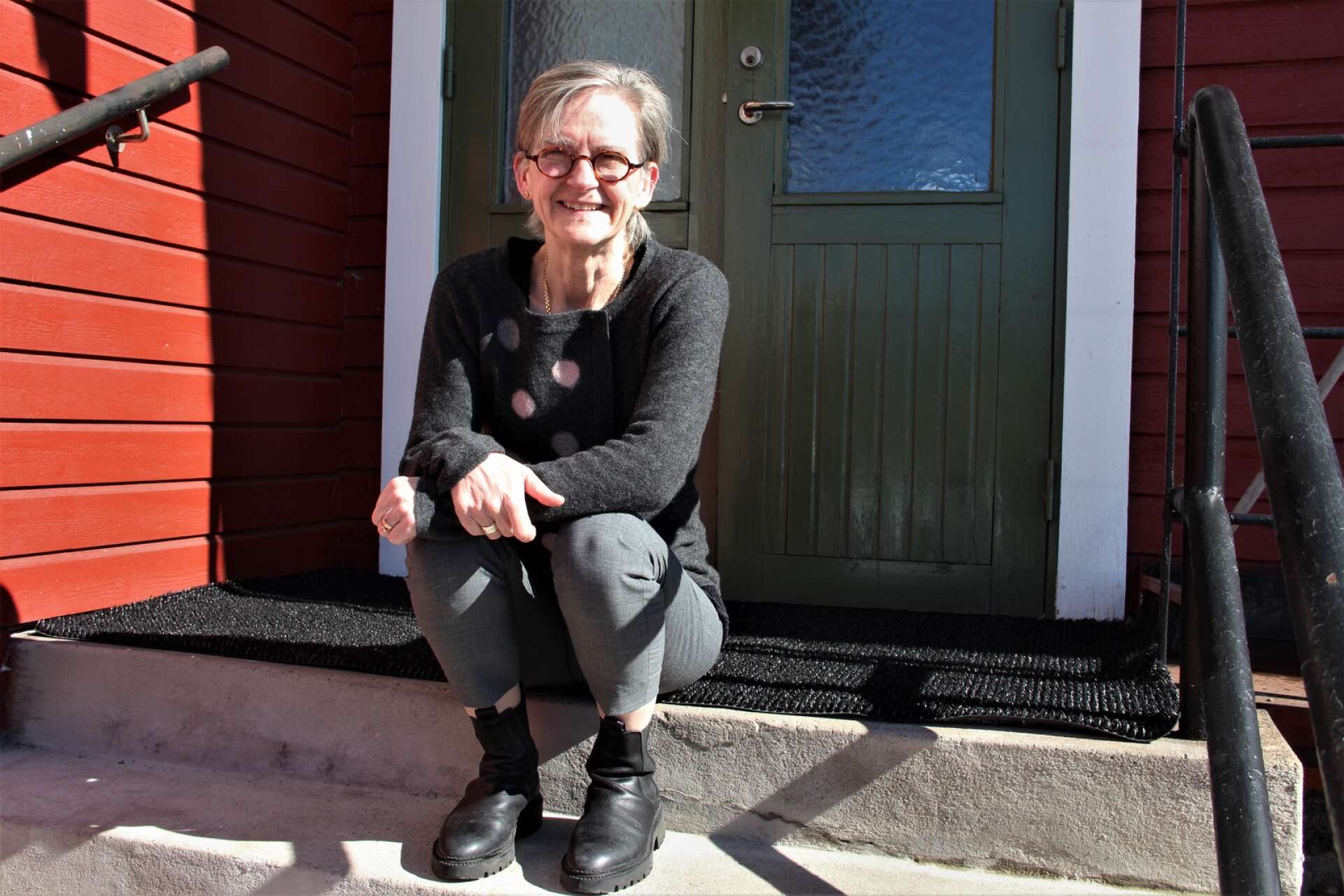 Anna Grip, dansare, danspedagog, konstnärlig ledare och chef för en rad dansinstitutioner, ursprungligen från Degerfors, tilldelades nyligen 2022 års kulturpris till Marianne Nielsens minne i samband med Vänsterpartiets årsmöte i Bruksgården.