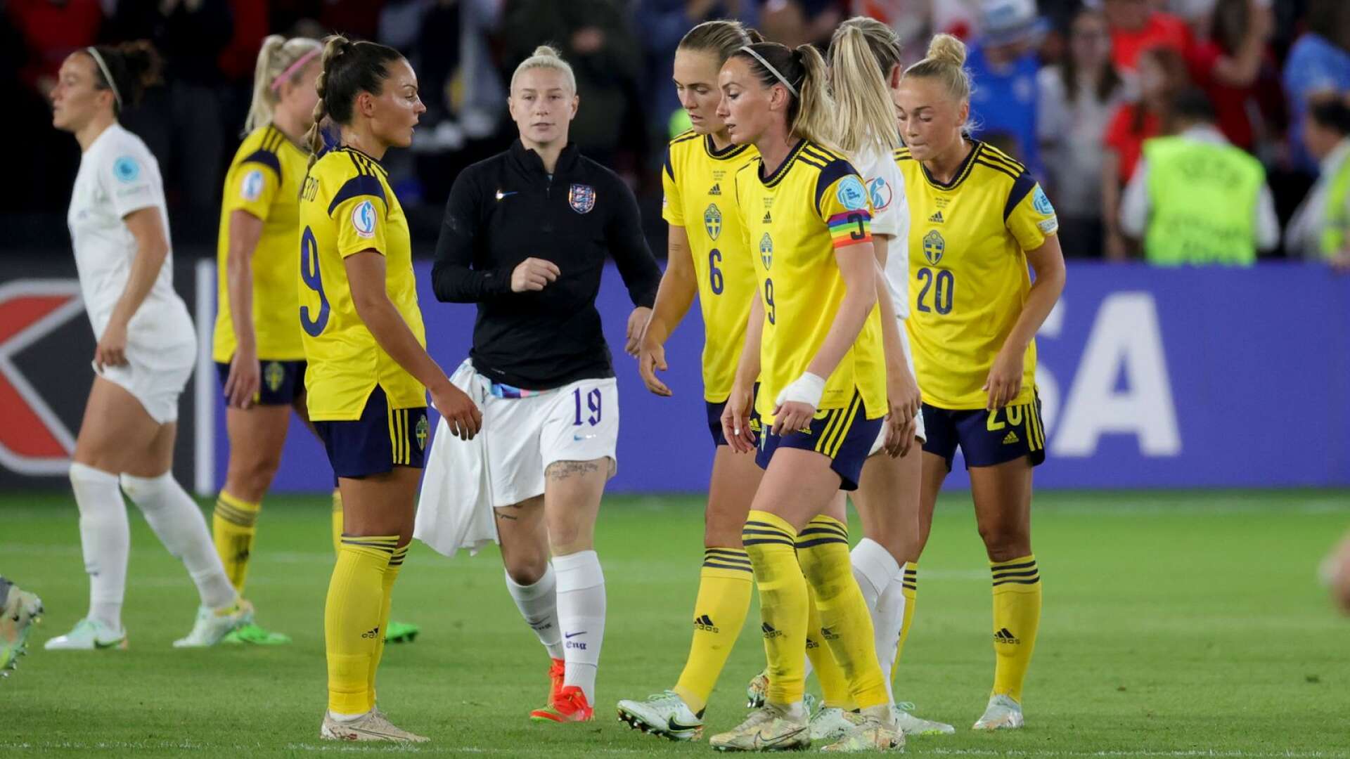 Sverige deppar efter förlust i tisdagens semifinal på Bramall Lane, Sheffield, England.