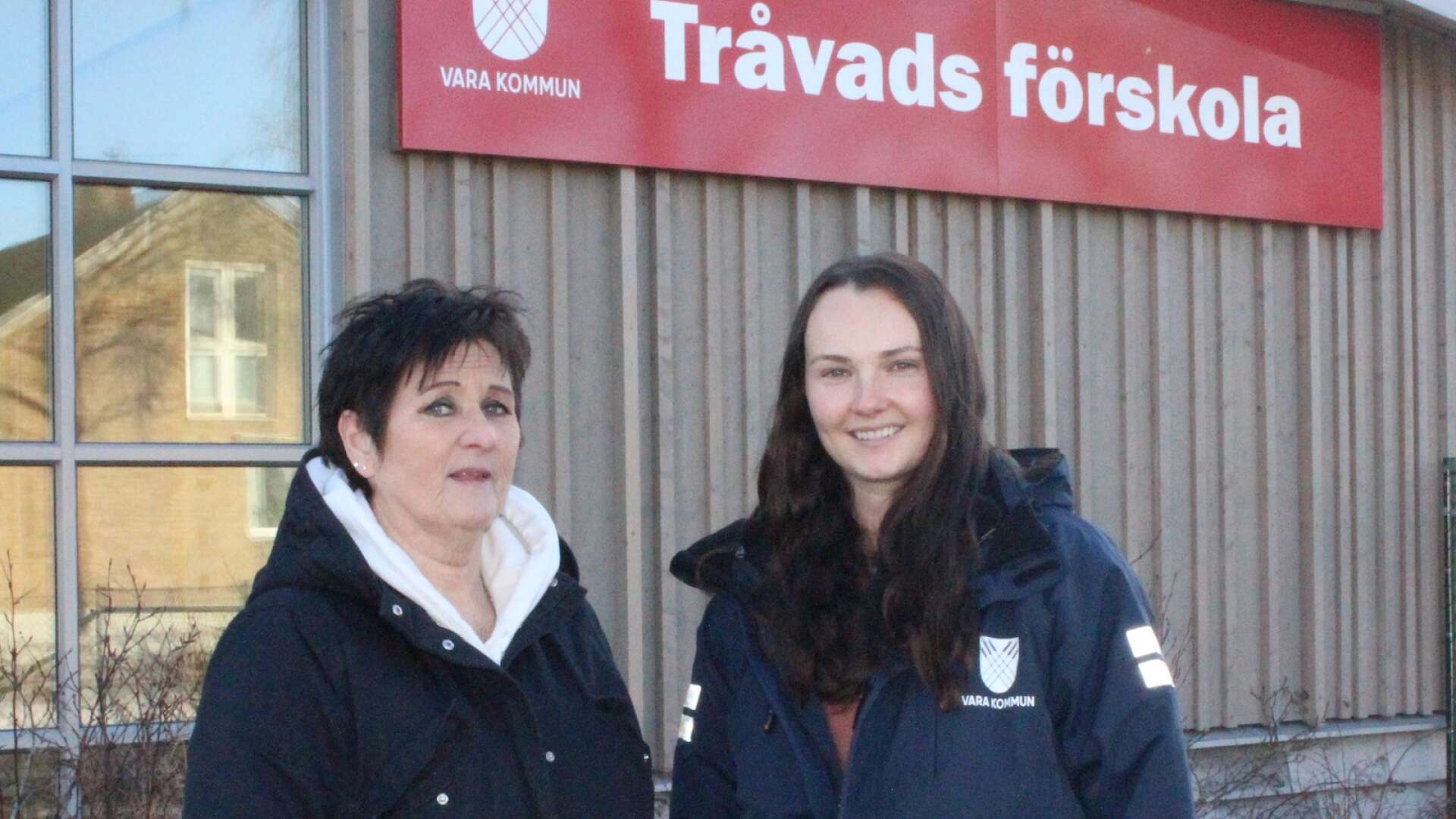 Marie Stigson, ABC-samordnare, och Linnea Sjörén Persson, pedagog på förskolan i Tråvad, menar att alla föräldrar har nytta av ABC-träffarna som Vara kommun erbjuder.